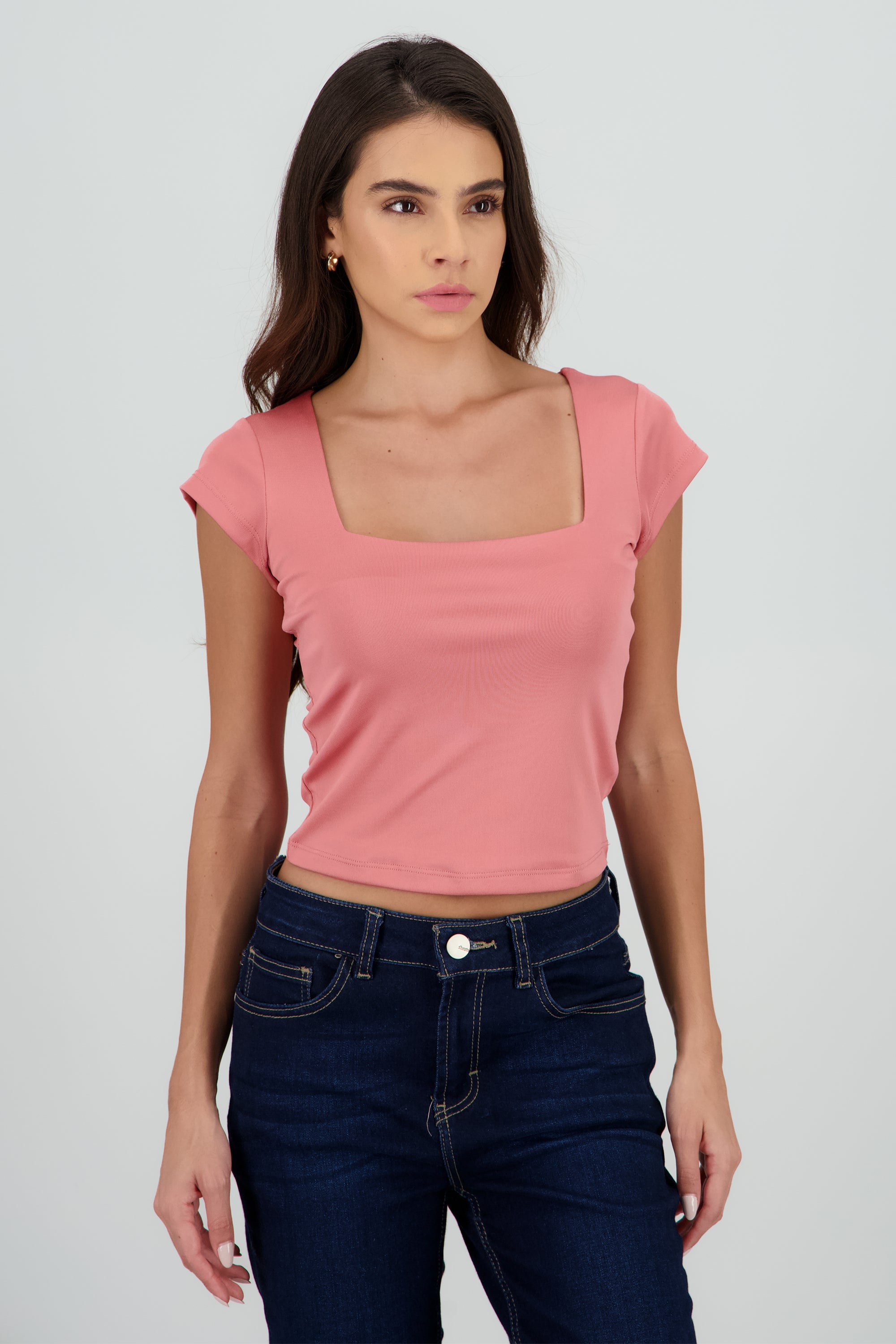 Top liso escote cuadrado manga corta MALVA