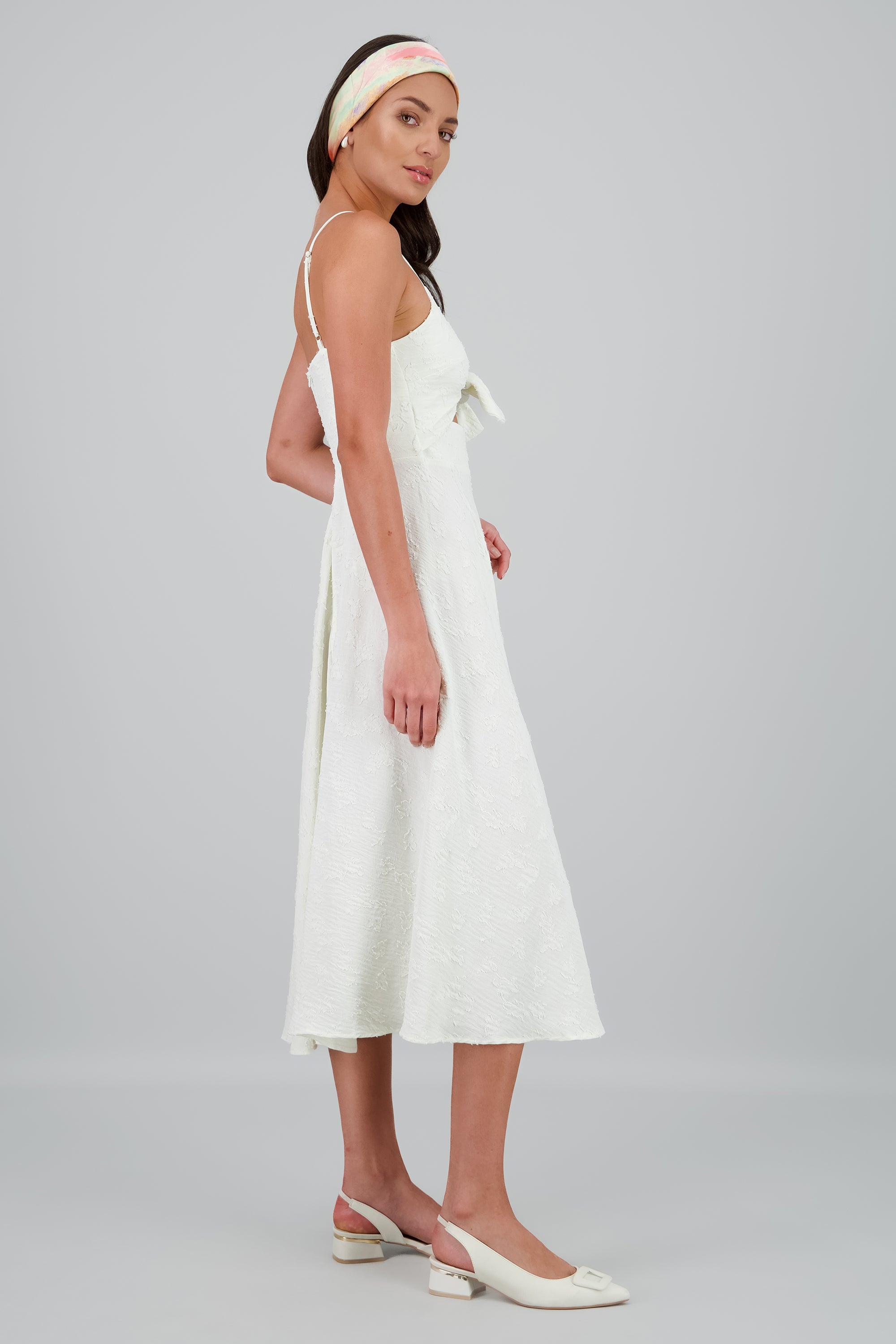 Vestido con cut outs midi de textura BLANCO