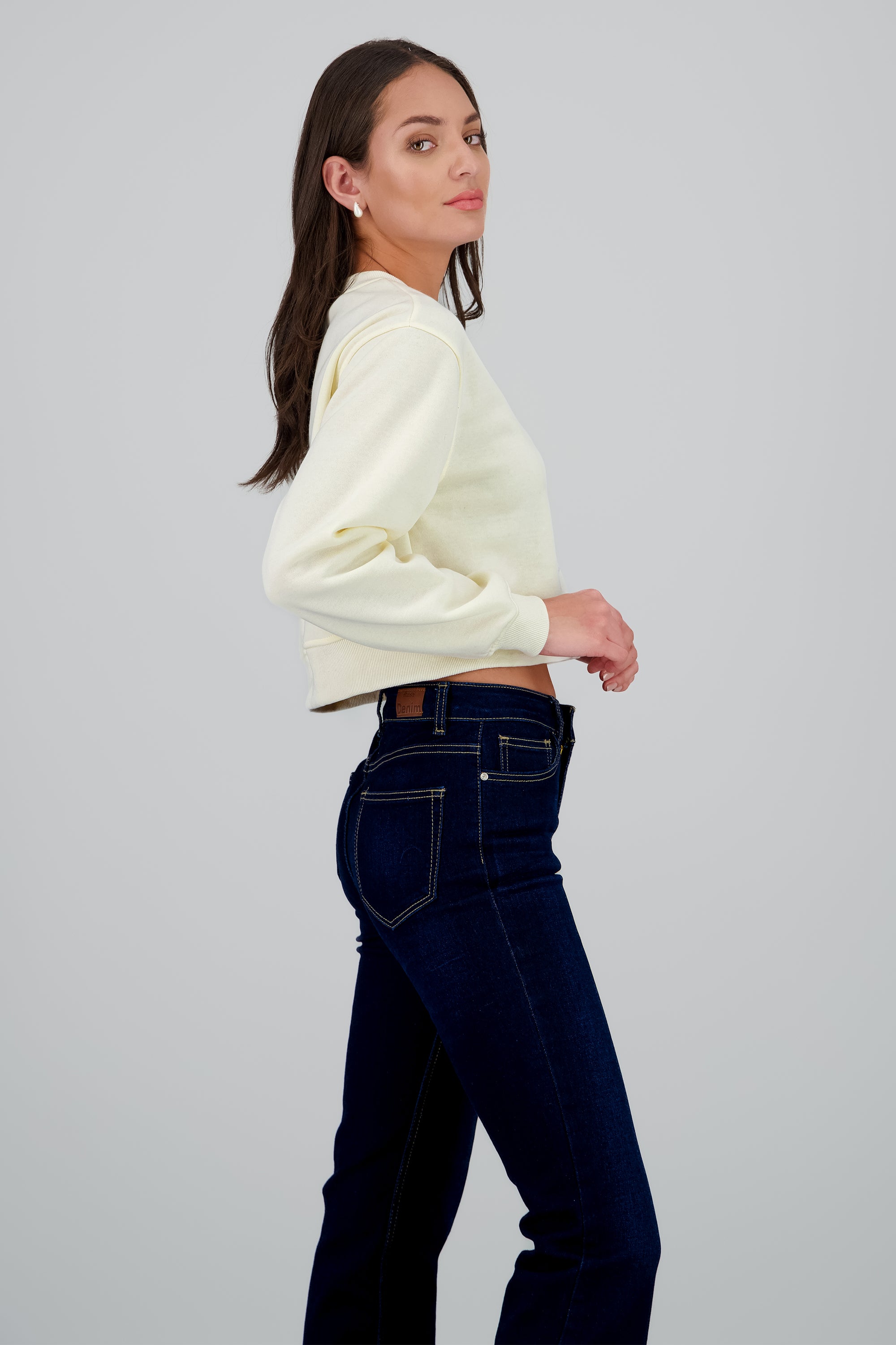 Sudadera crop estampado oso CREMA