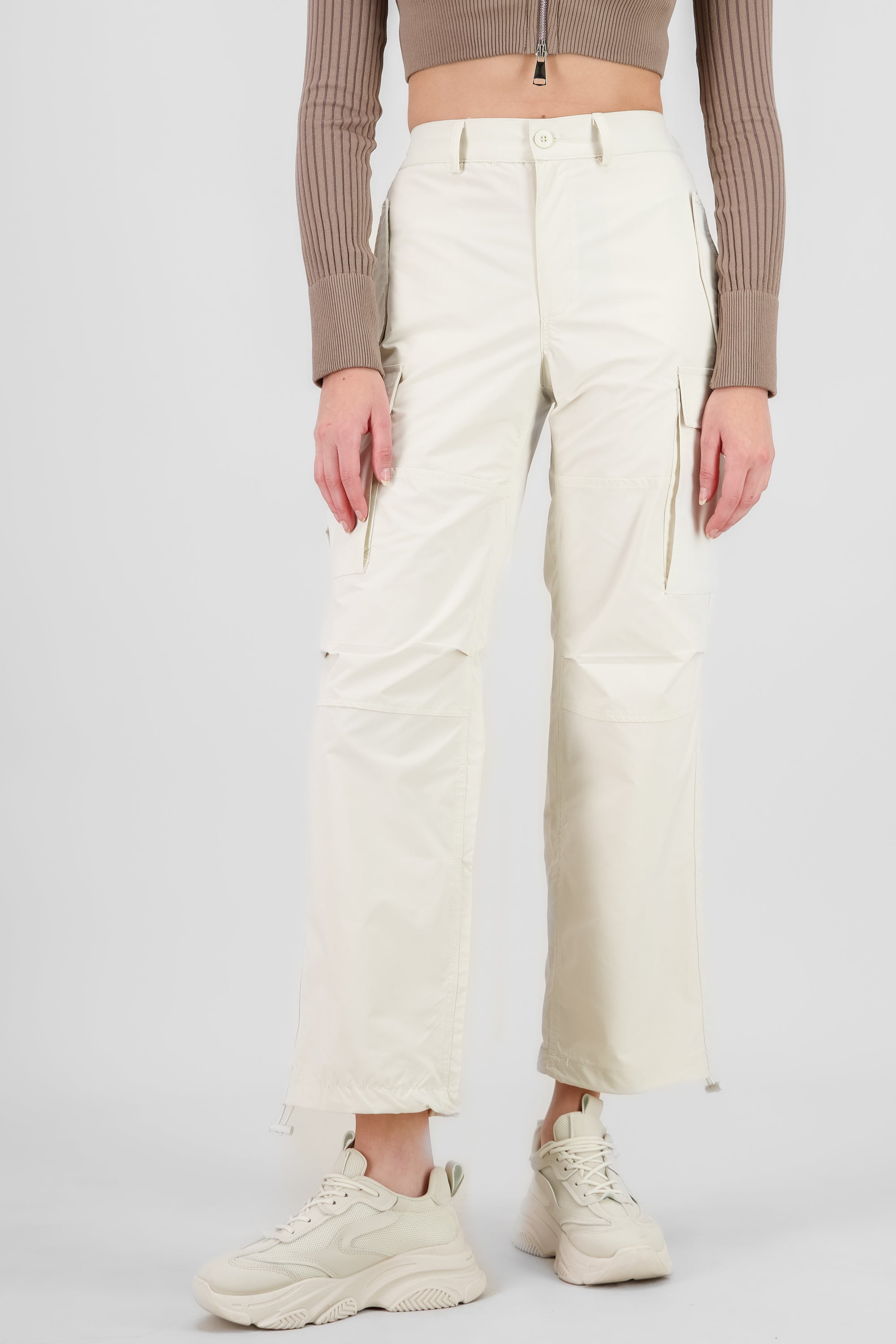 Pantalon parachute liso CREMA