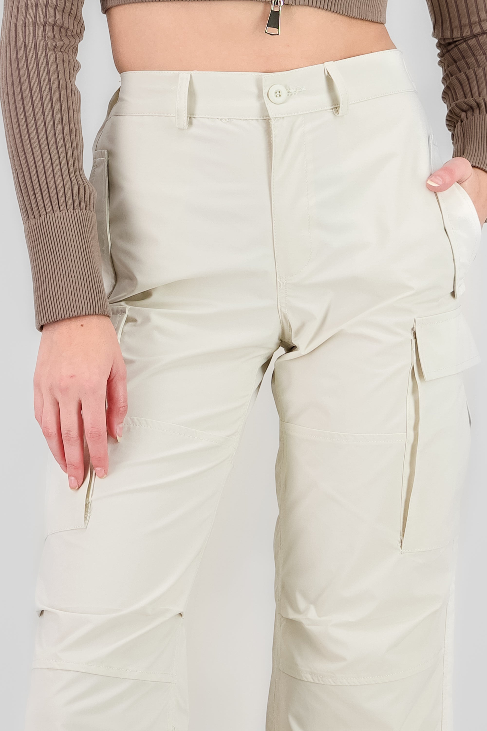 Pantalon parachute liso CREMA