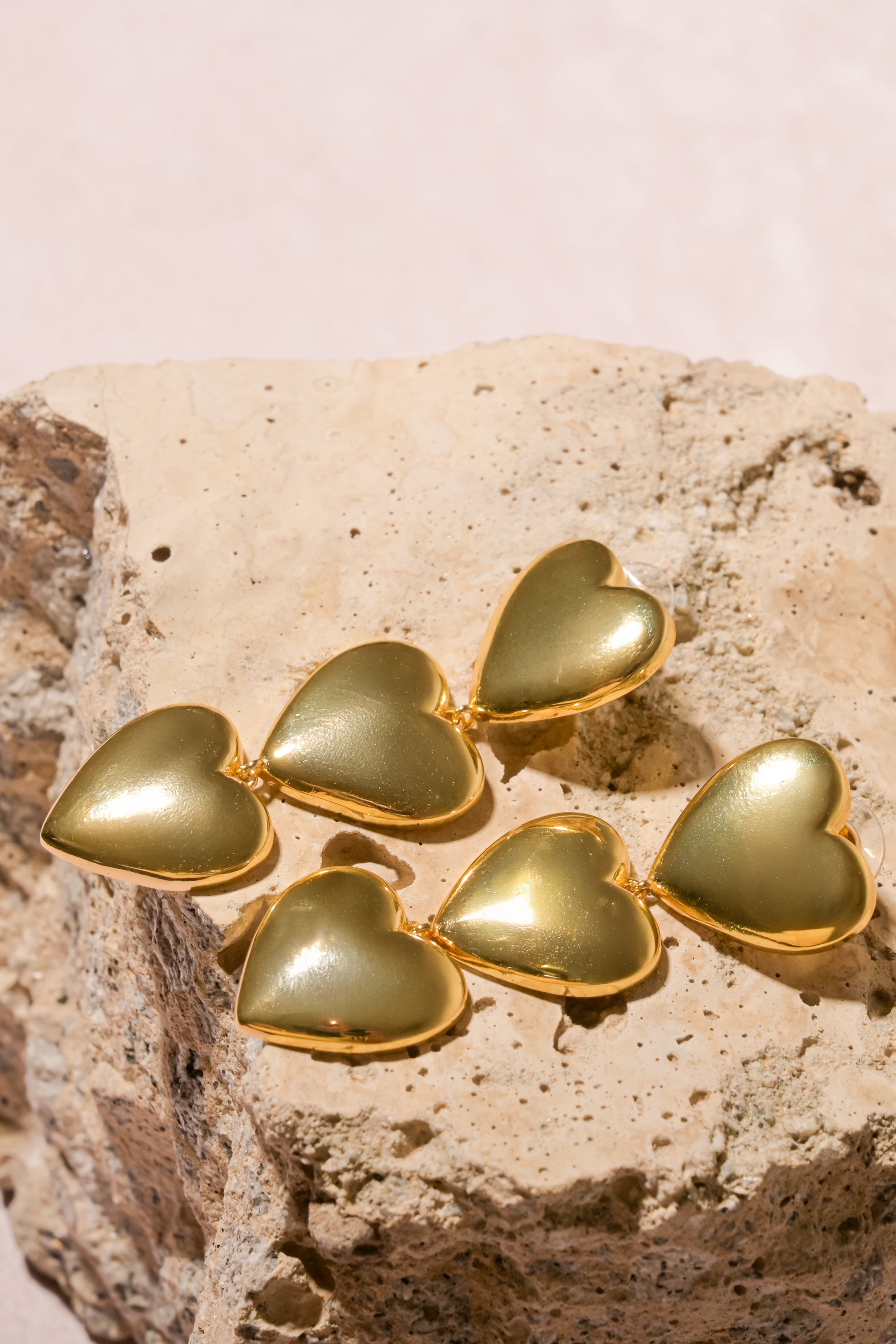 Aretes triple corazon ORO