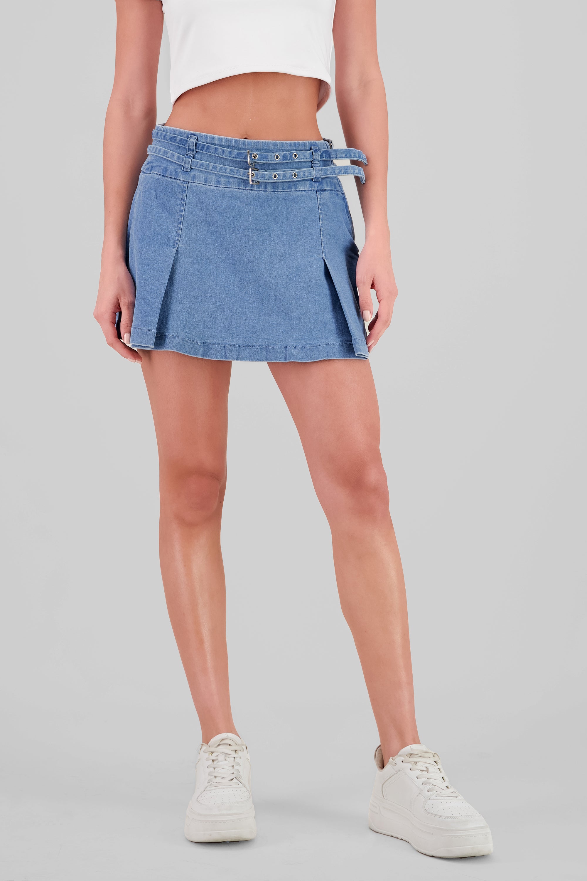 Minifalda tableada denim con doble cinturon LIGHT WASH