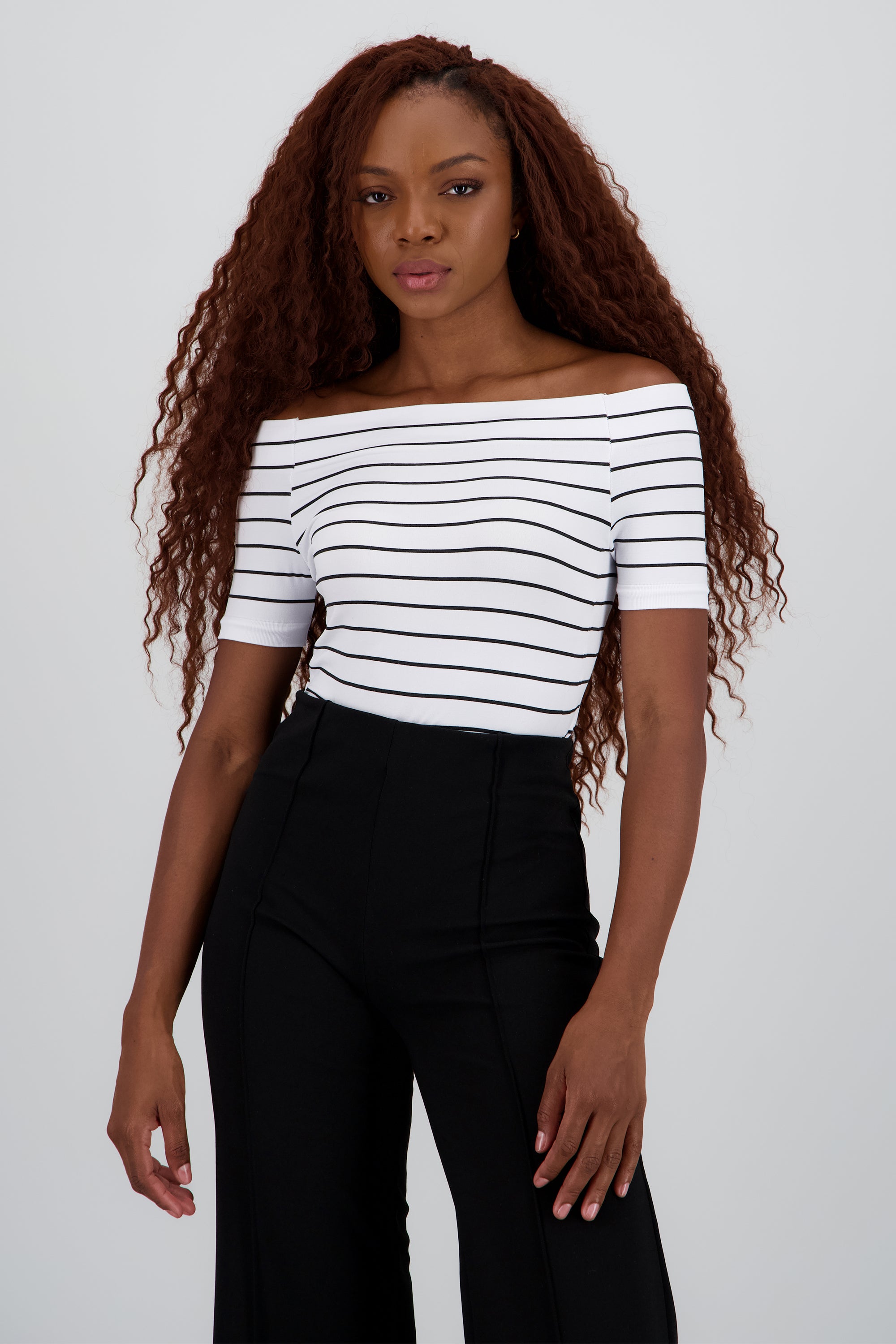 Bodysuit rayas hombro descubierto BLANCO COMBO