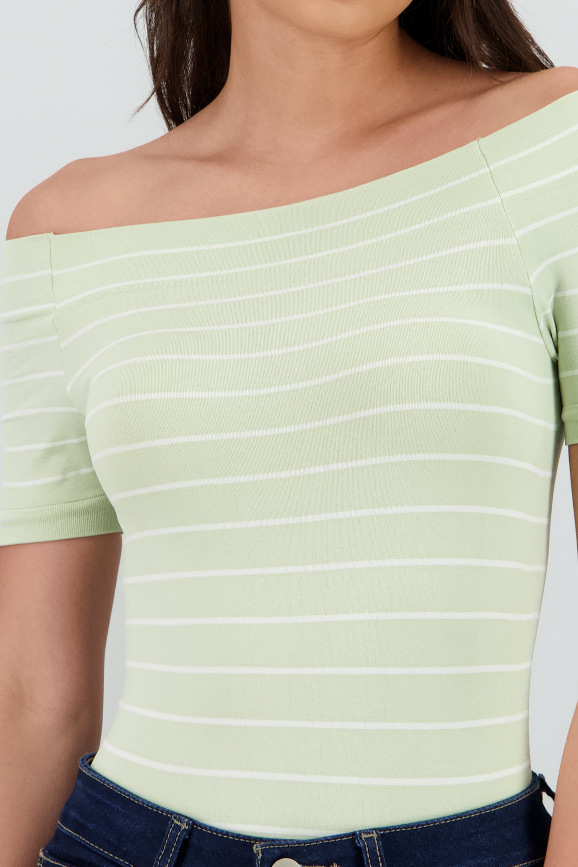 Bodysuit rayas hombro descubierto VERDE CLARO