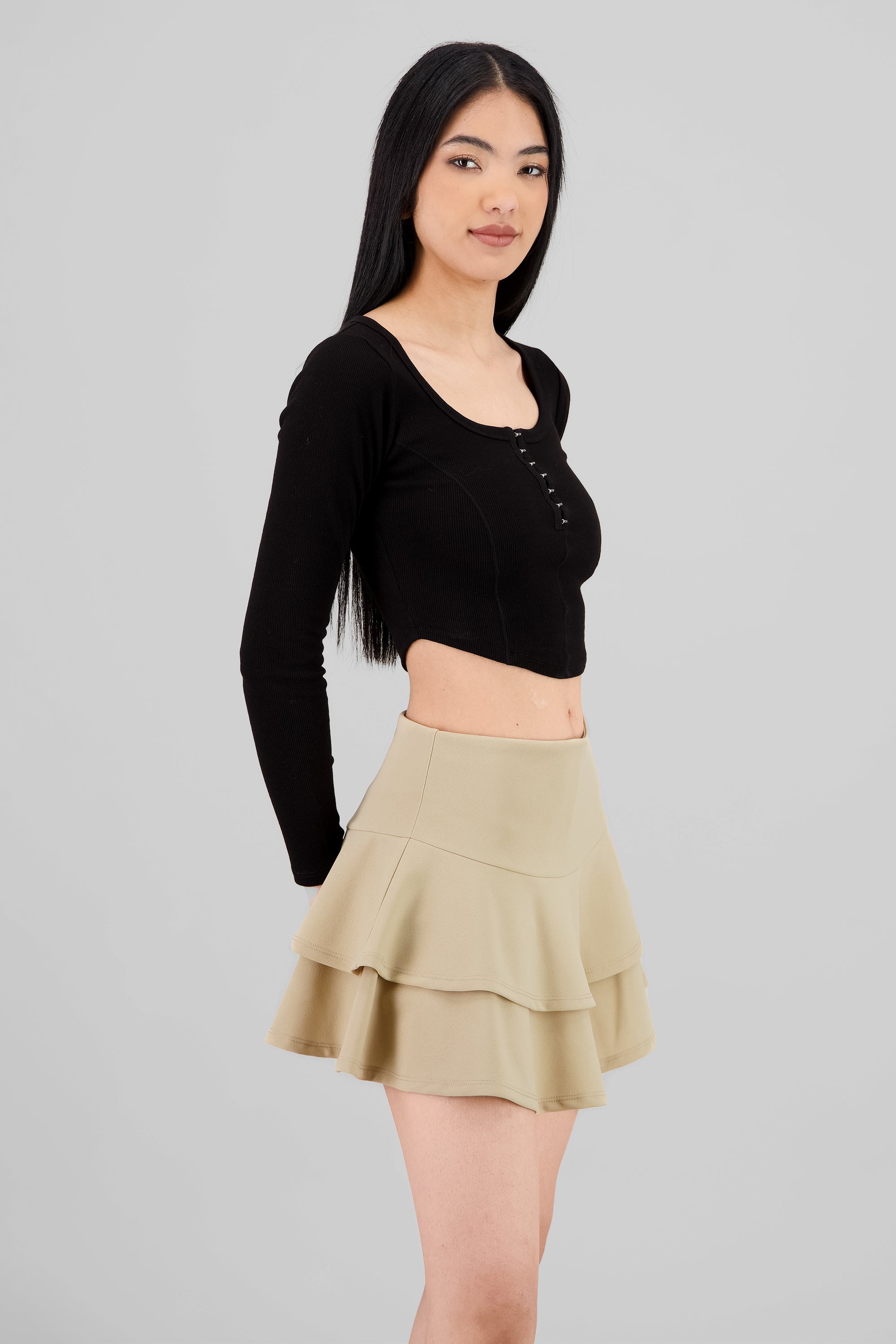 Tops manga larga escote cuadrado con broches NEGRO