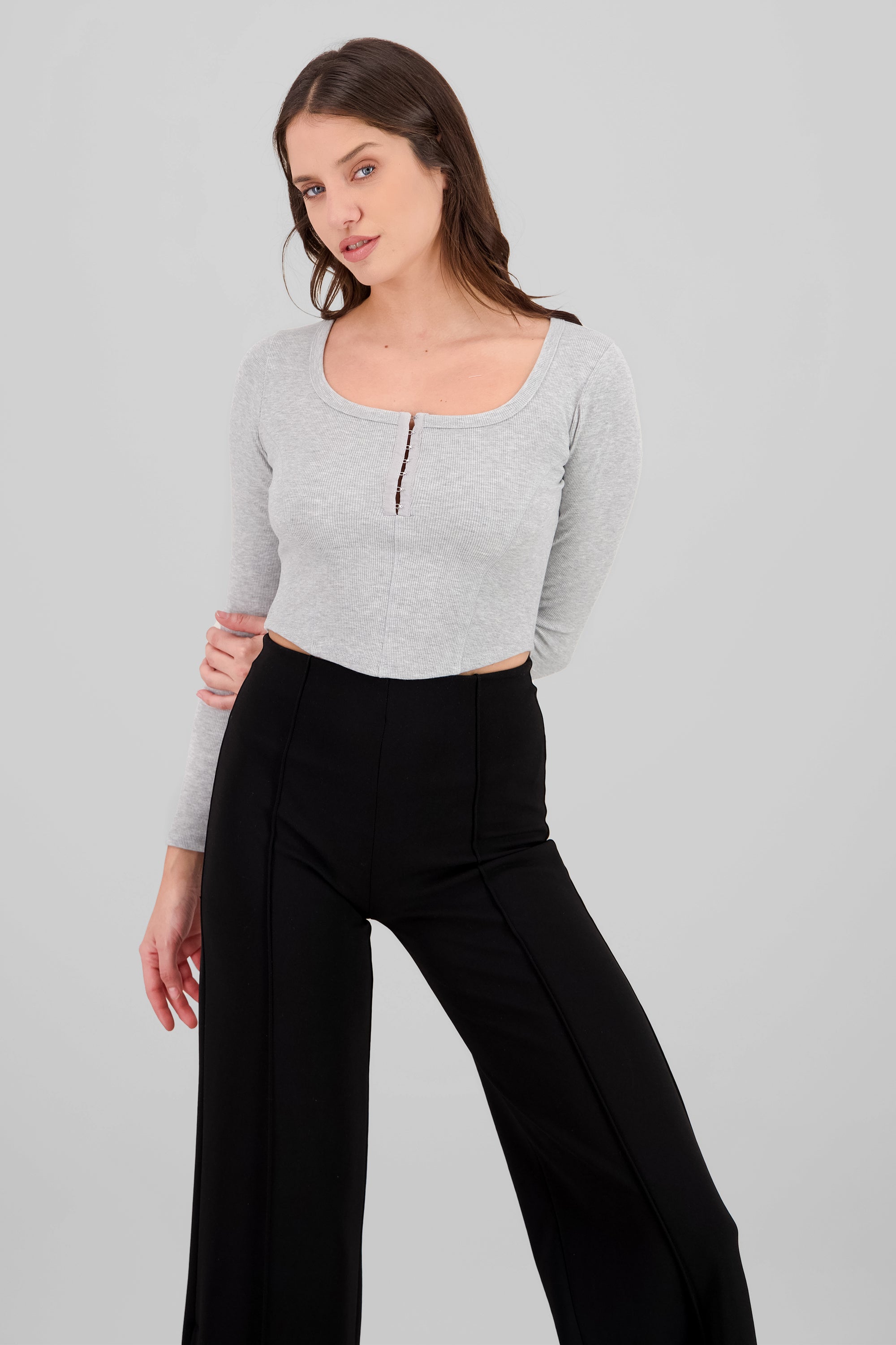 GRAY