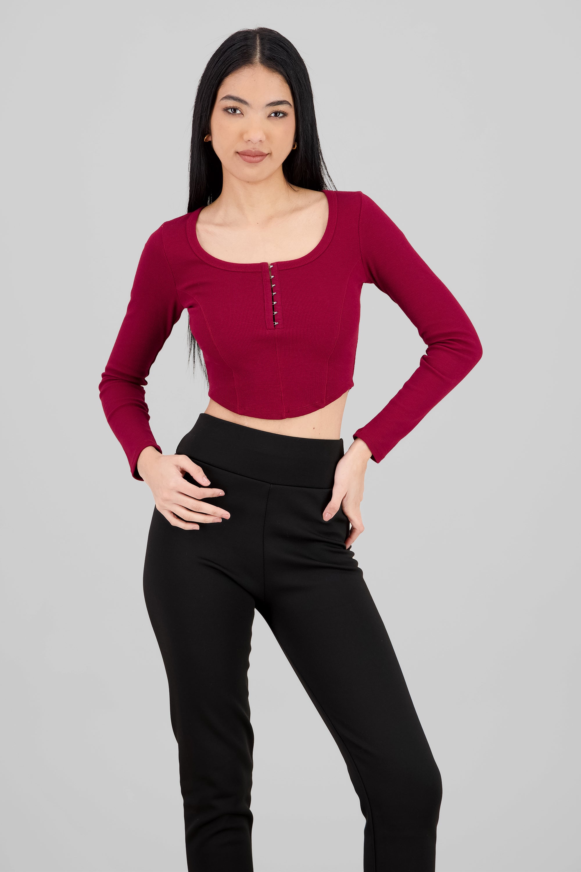 Tops manga larga escote cuadrado con broches ROJO