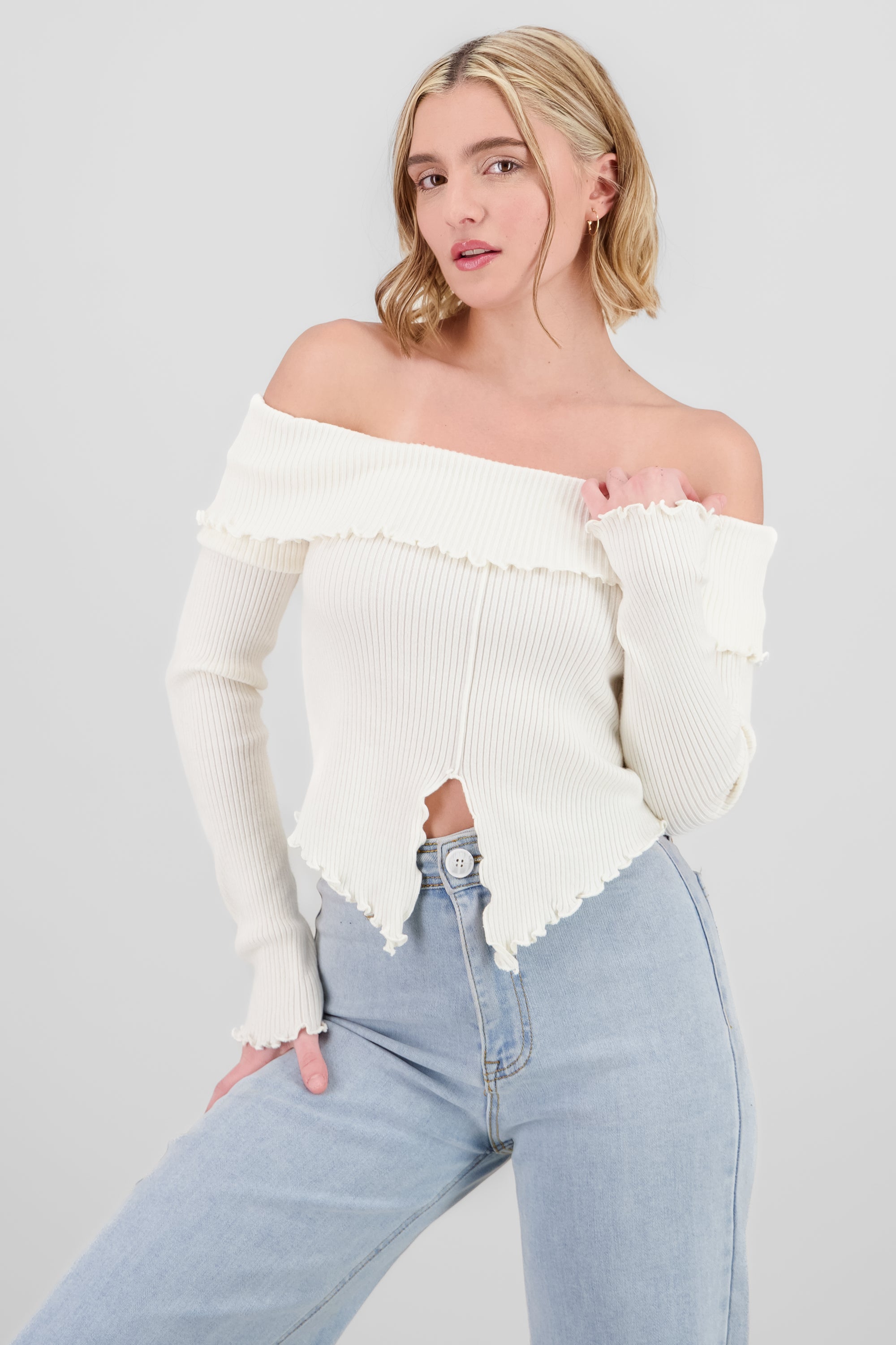 Top off shoulder plisado HUESO