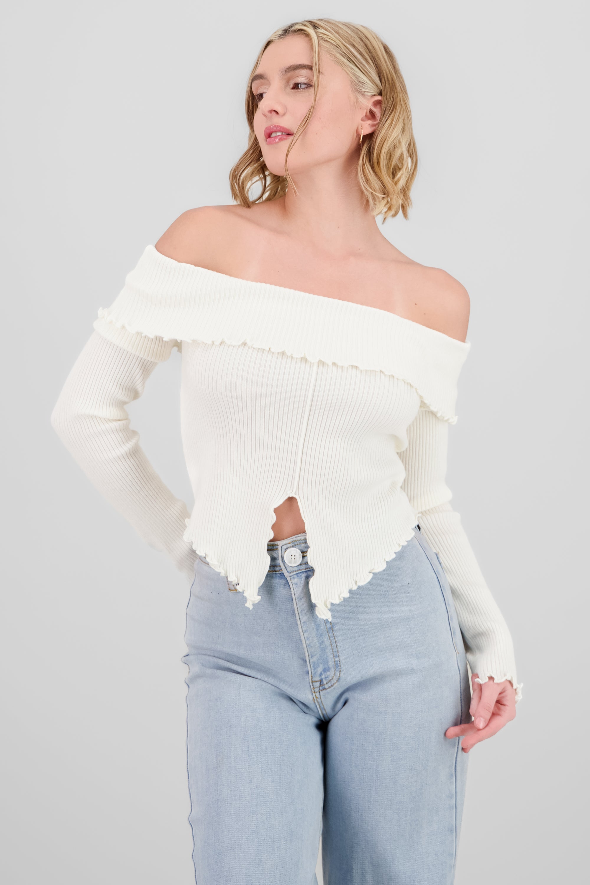 Top off shoulder plisado HUESO