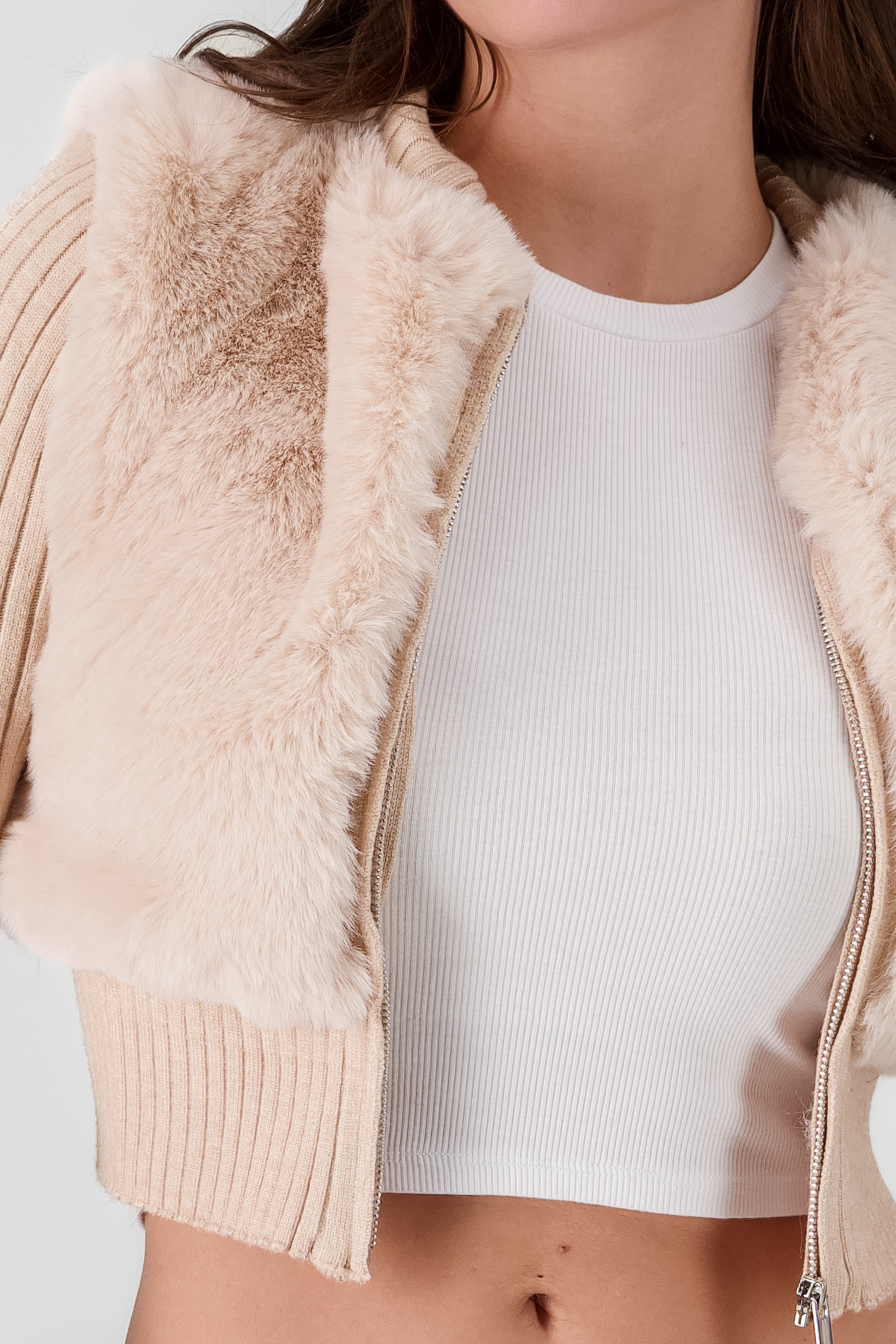 Chaqueta peluche con mangas rib BEIGE