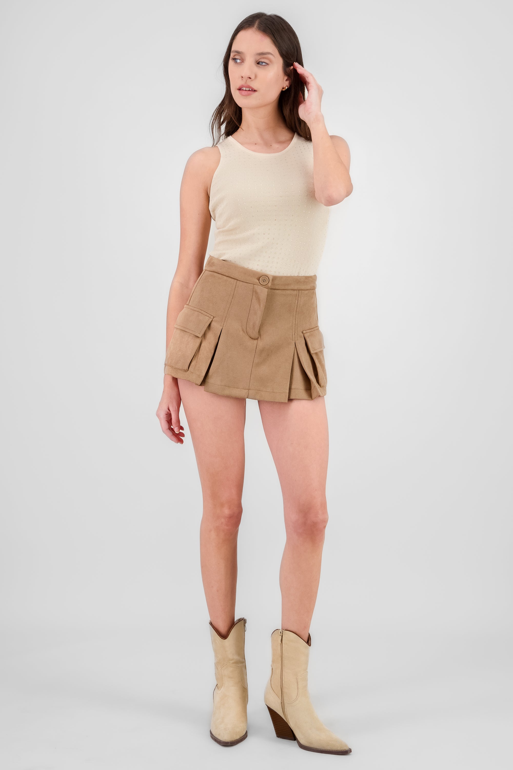 Falda short tableada gamuza TAUPE