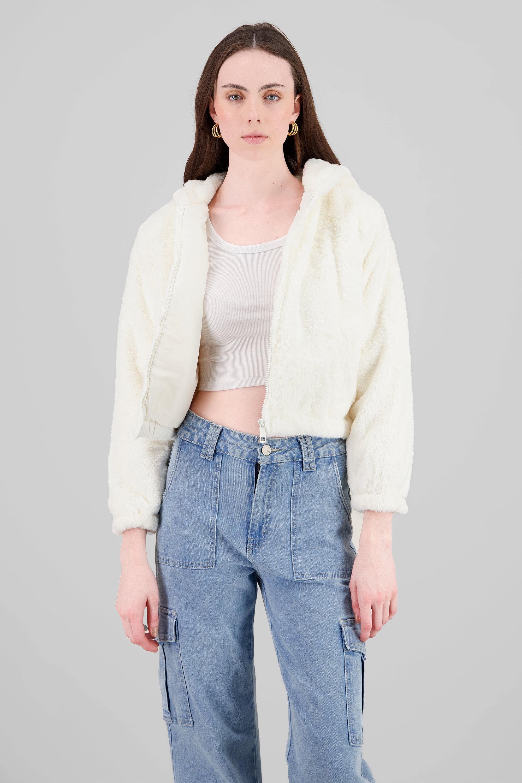 Chamarra crop peluche BLANCO