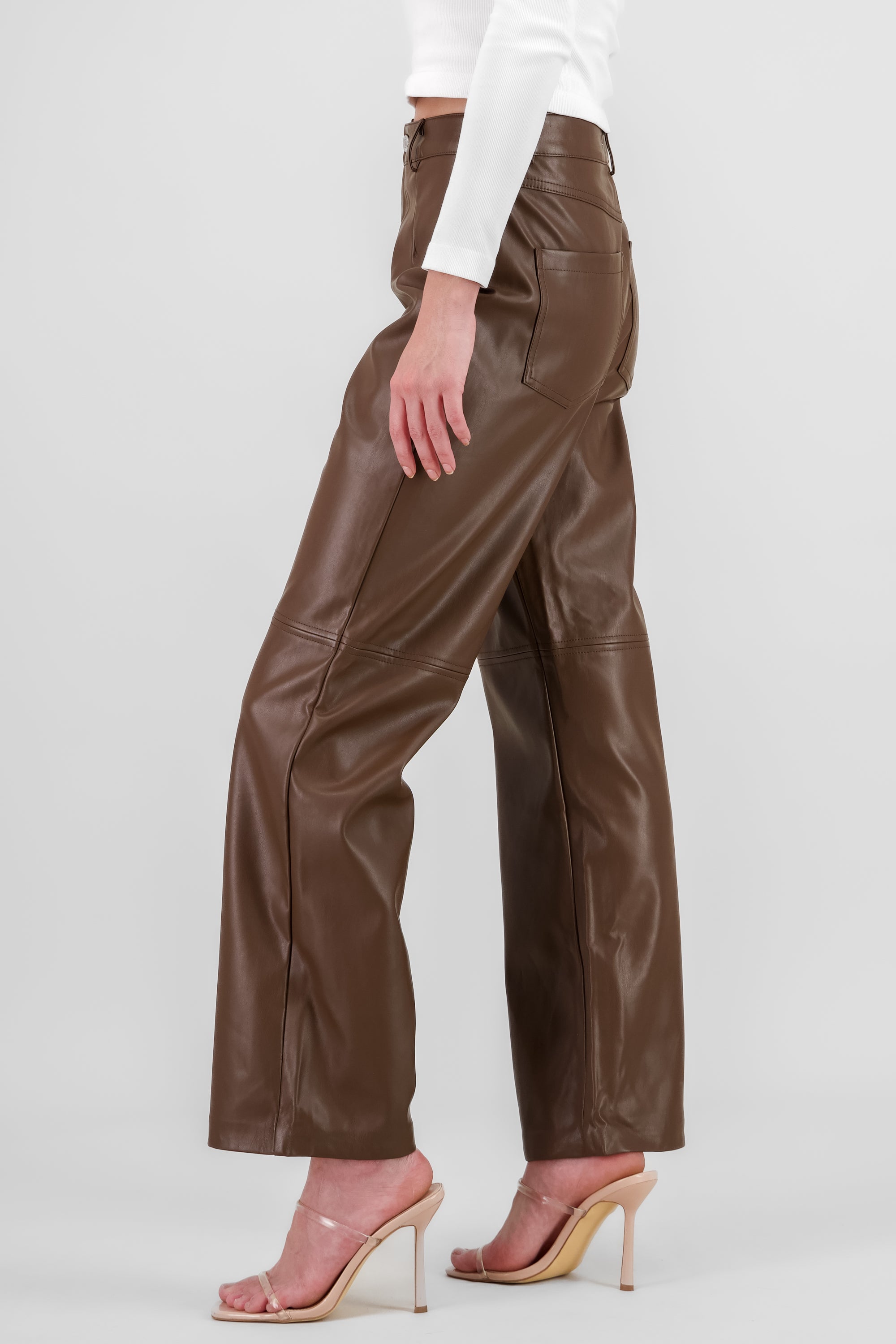 Pantalon amplio pu CHOCOLATE