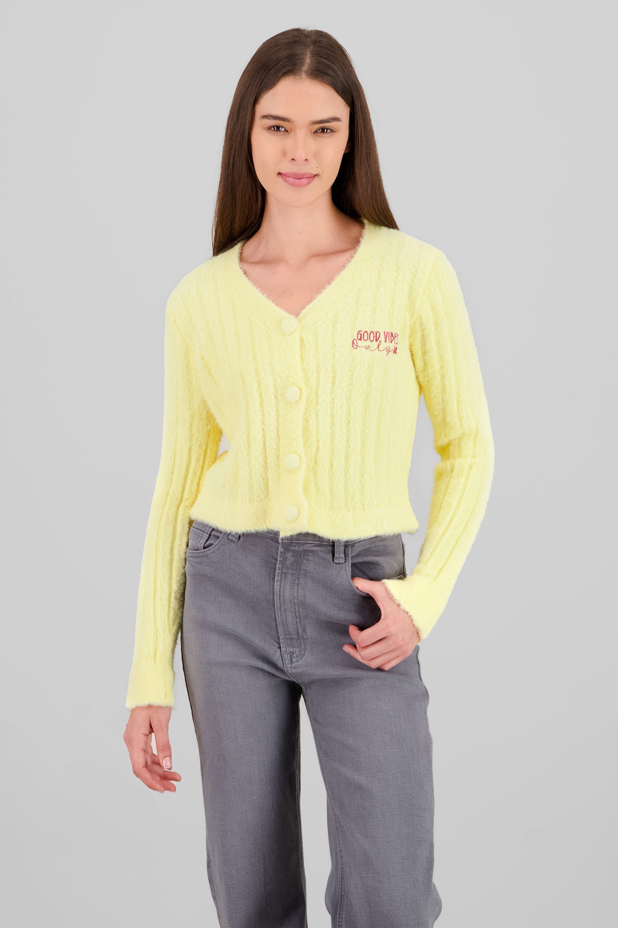 Cardigan suave detalle parche AMARILLO PASTEL