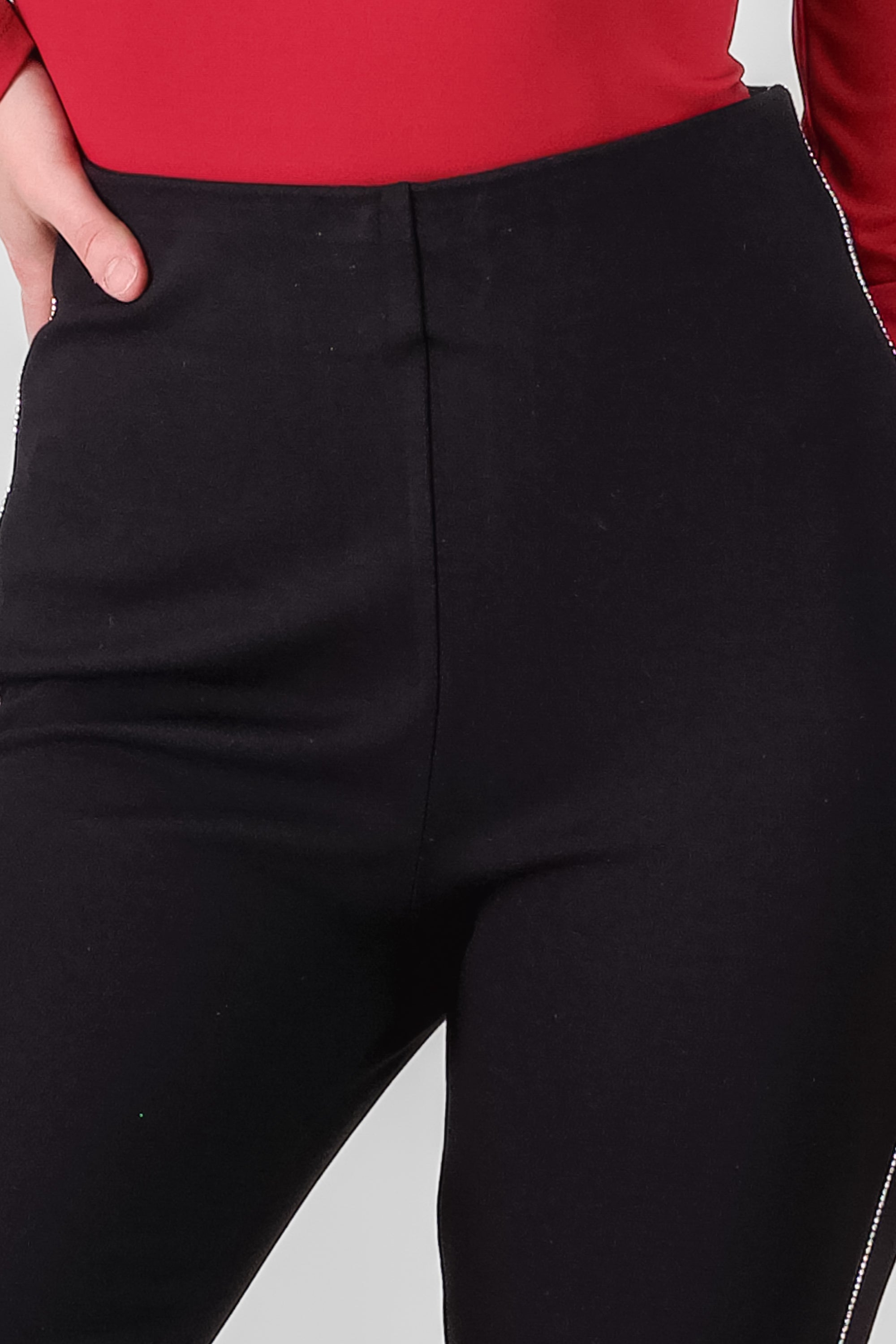 Pantalon detalle brillos NEGRO