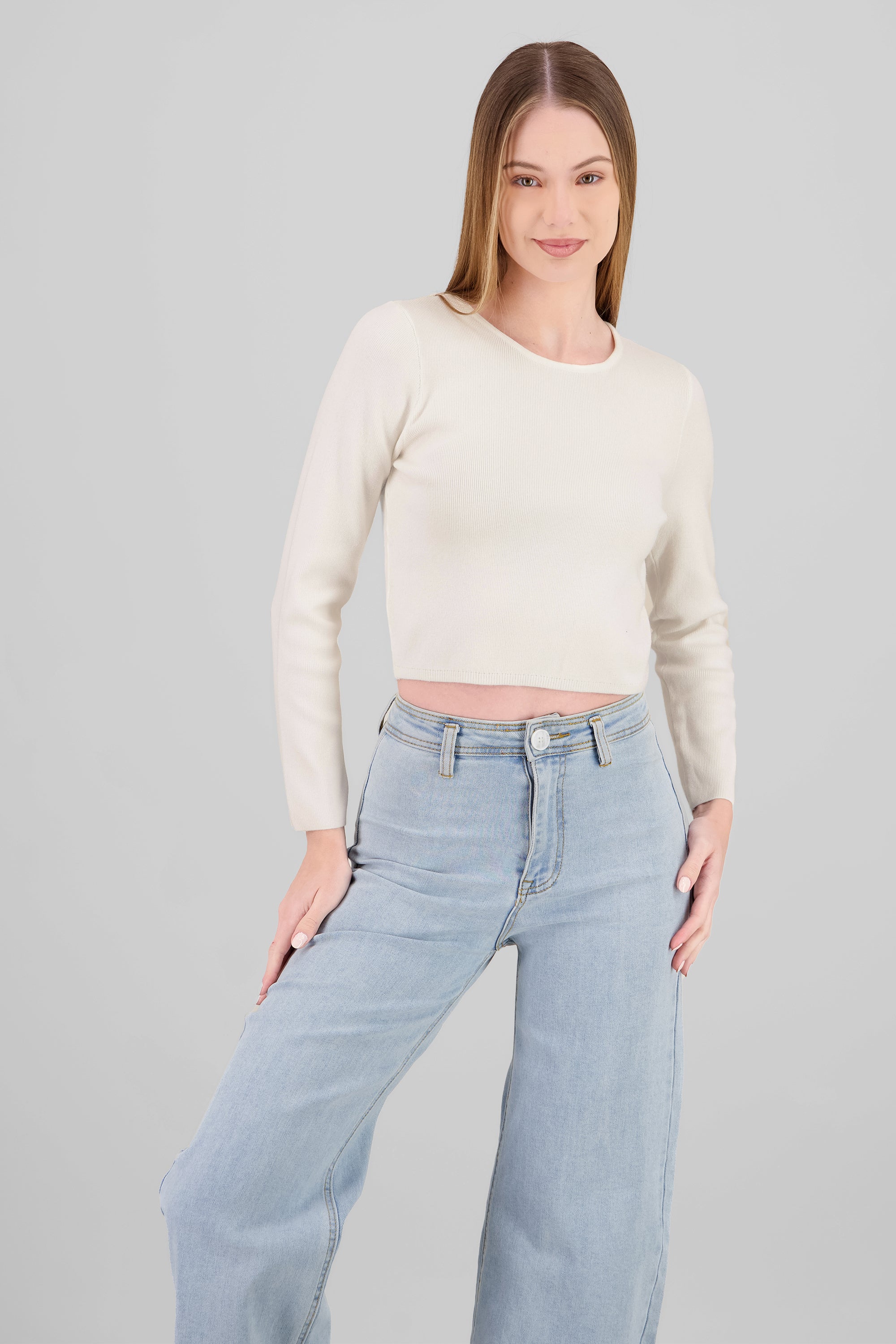 Sueter tejido cuello redondo