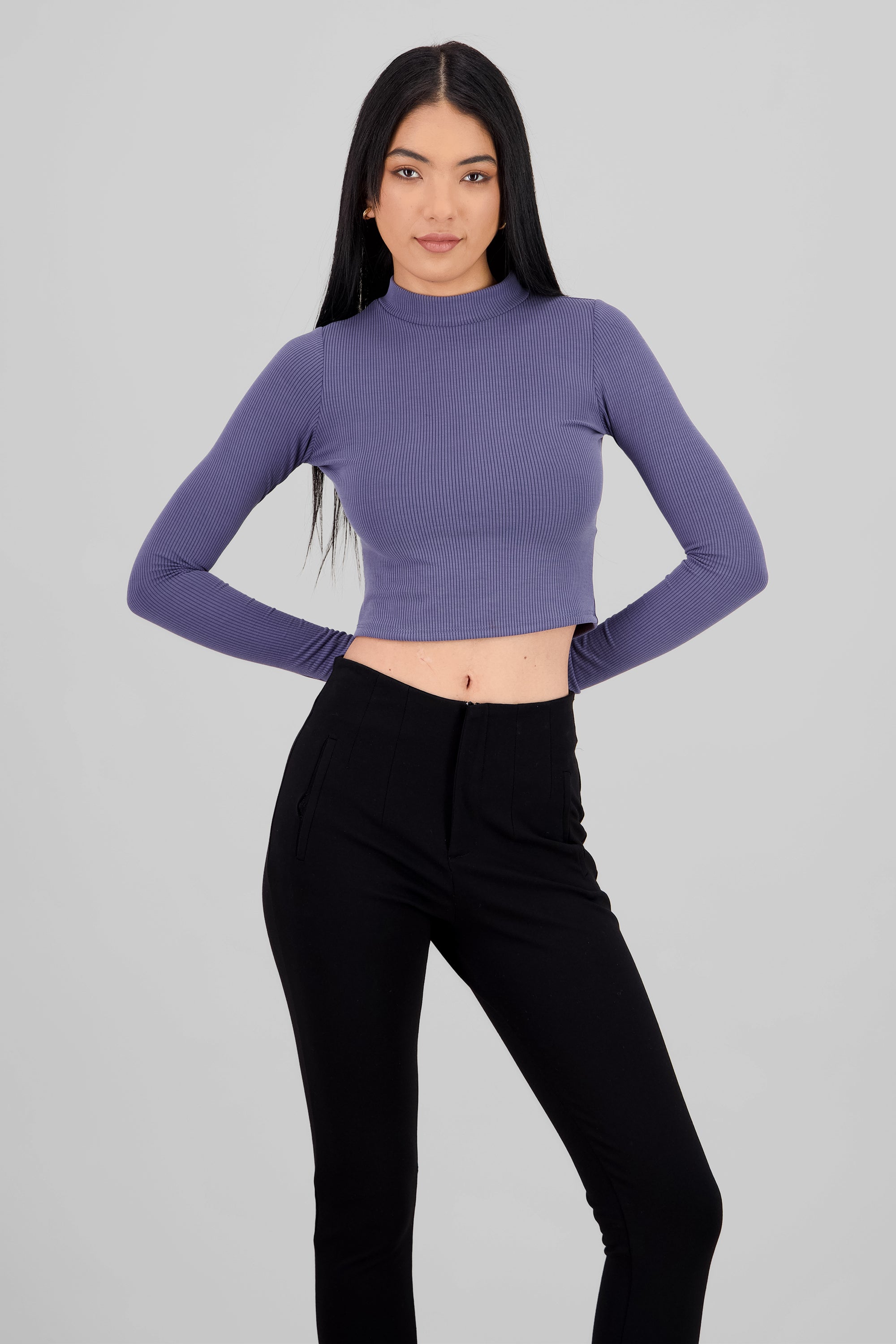 Crop top manga larga cuello alto AZUL