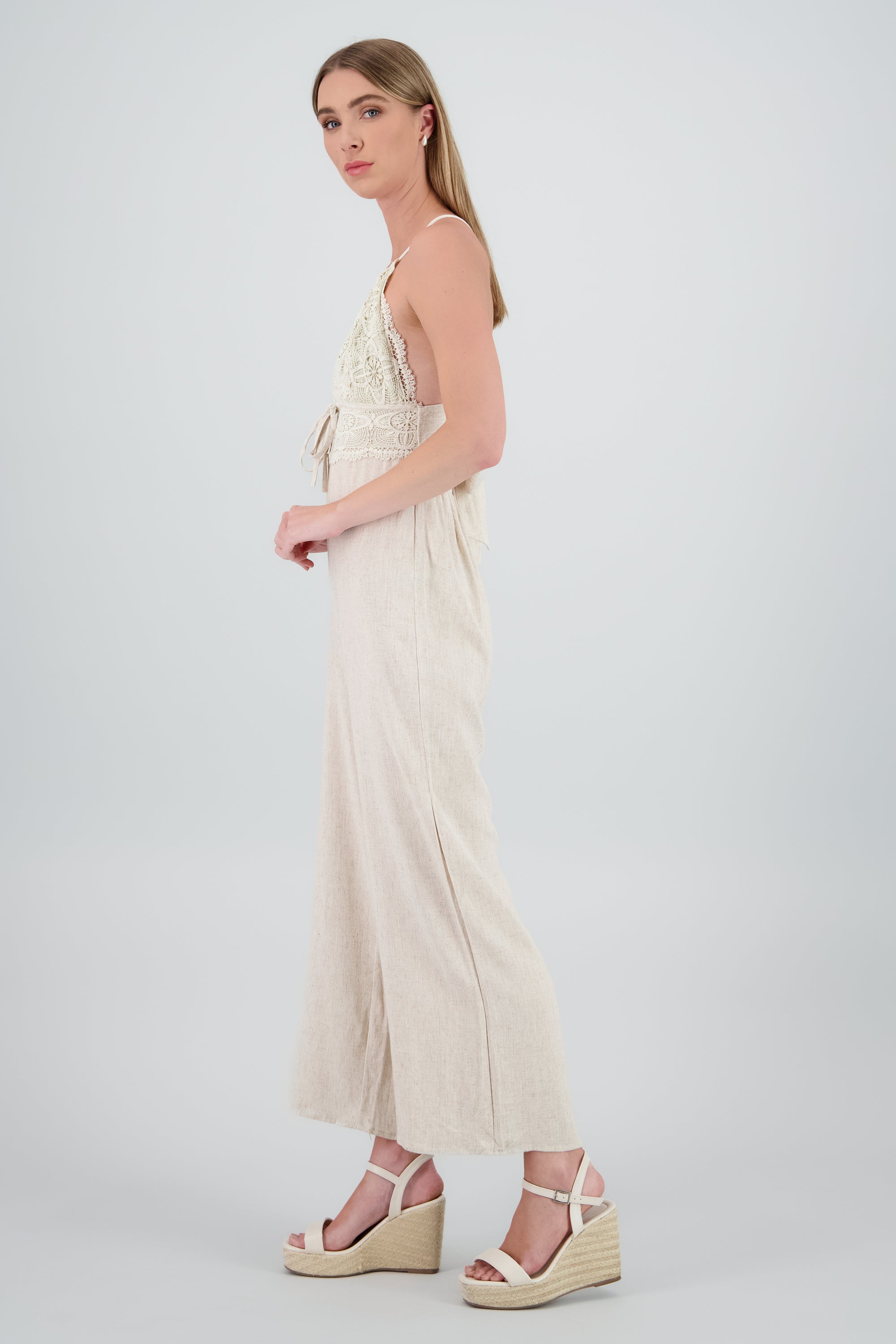 Jumpsuit corchet lino liso HUESO