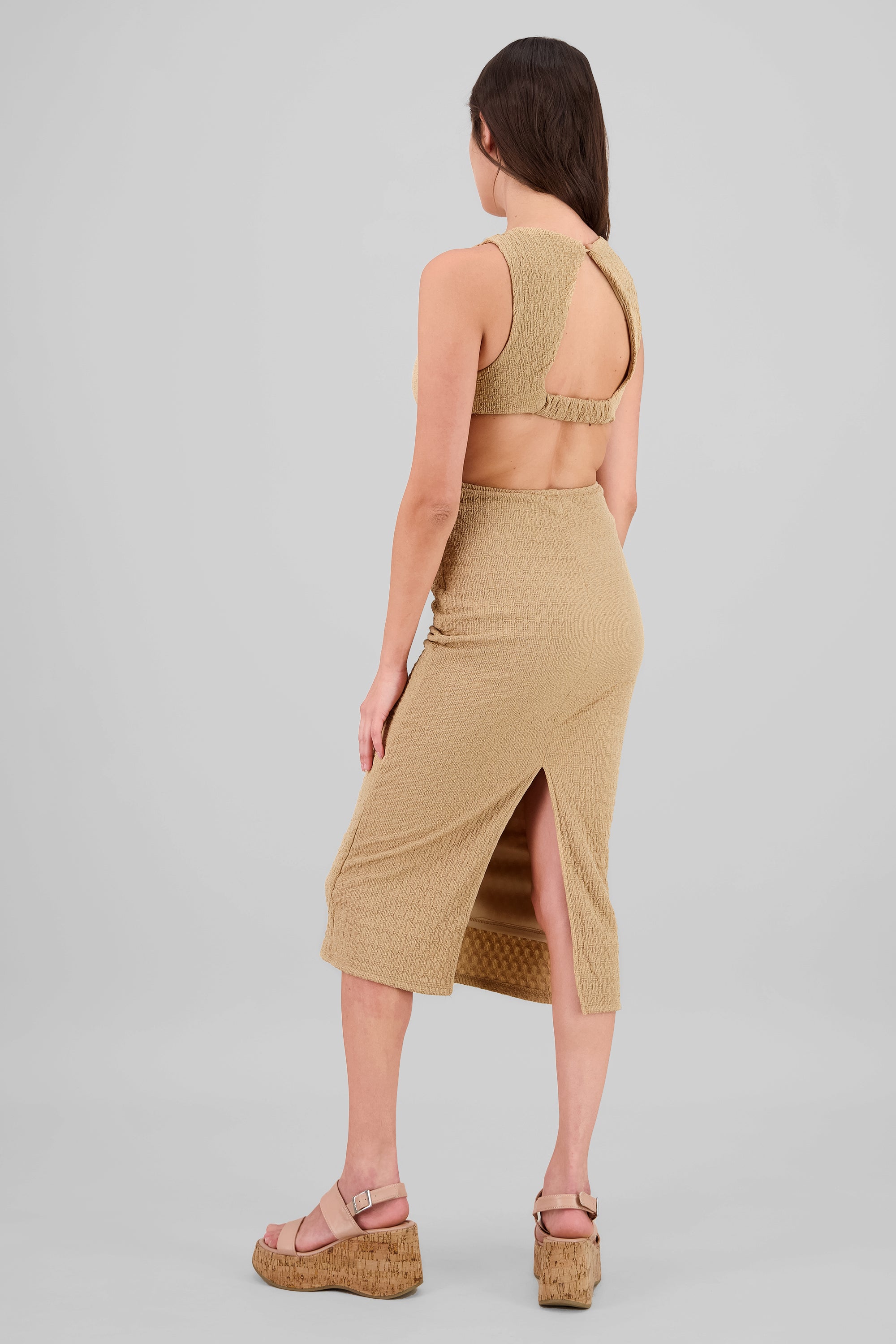 Vestido textura con detalle espalda KHAKI