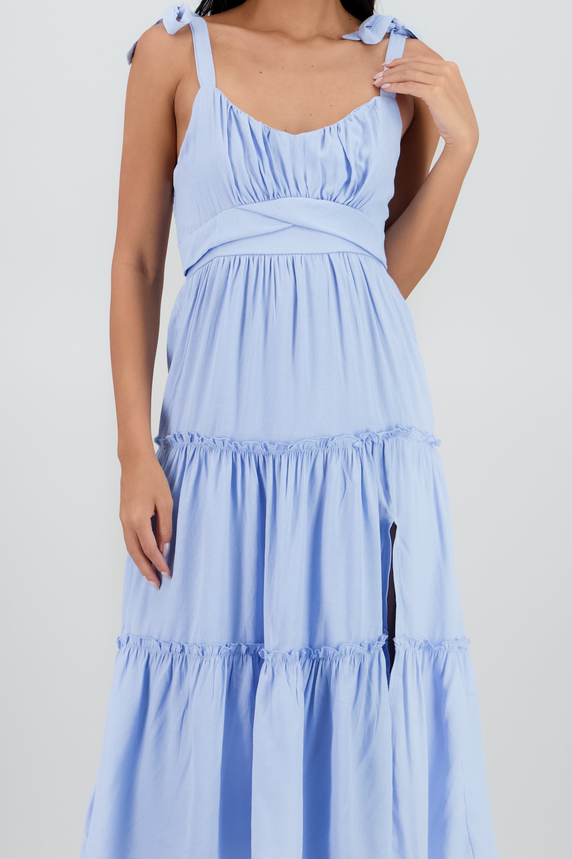 Vestido maxi detalle tirantes amarres AZUL PASTEL