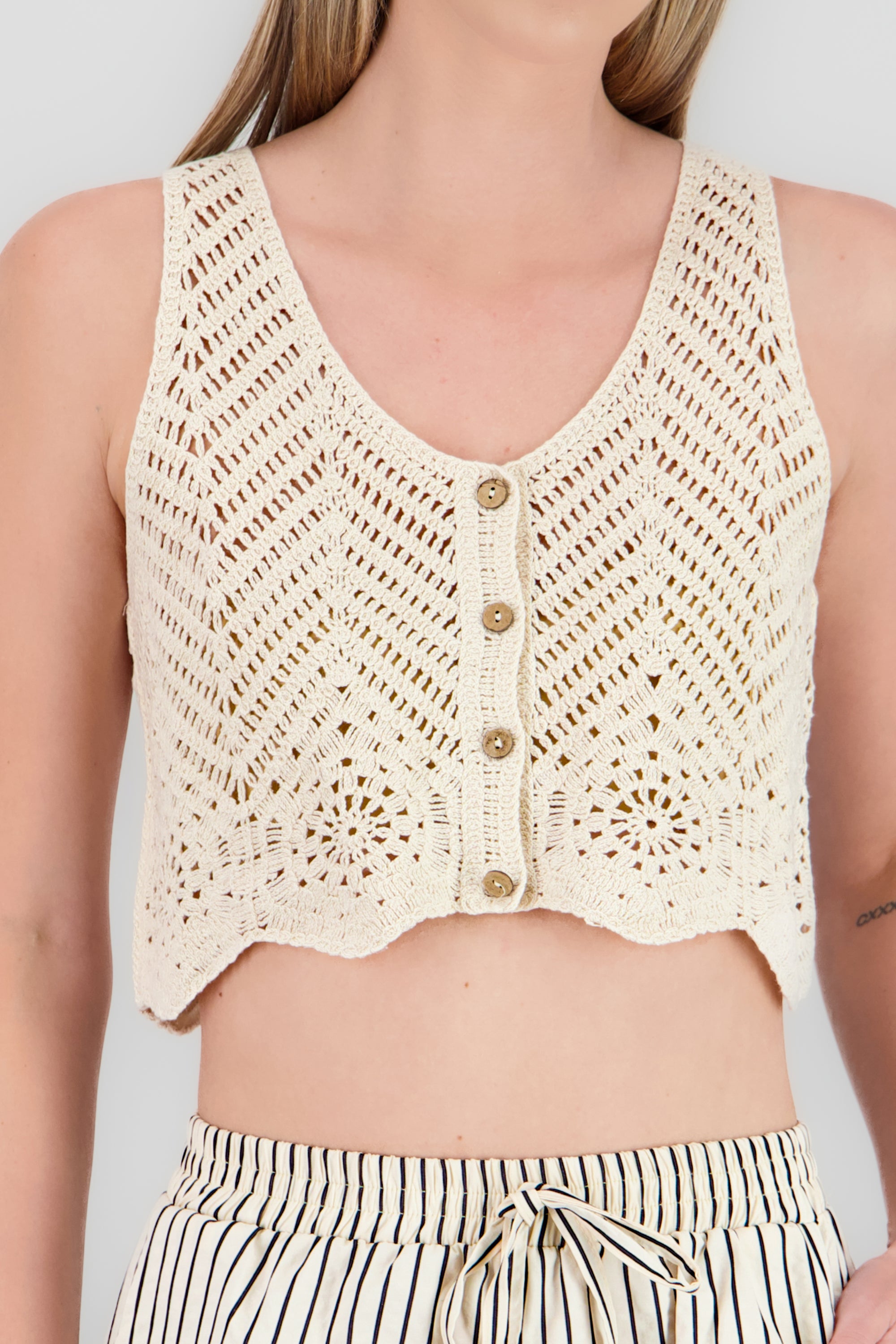 Top crochet con bottones HUESO