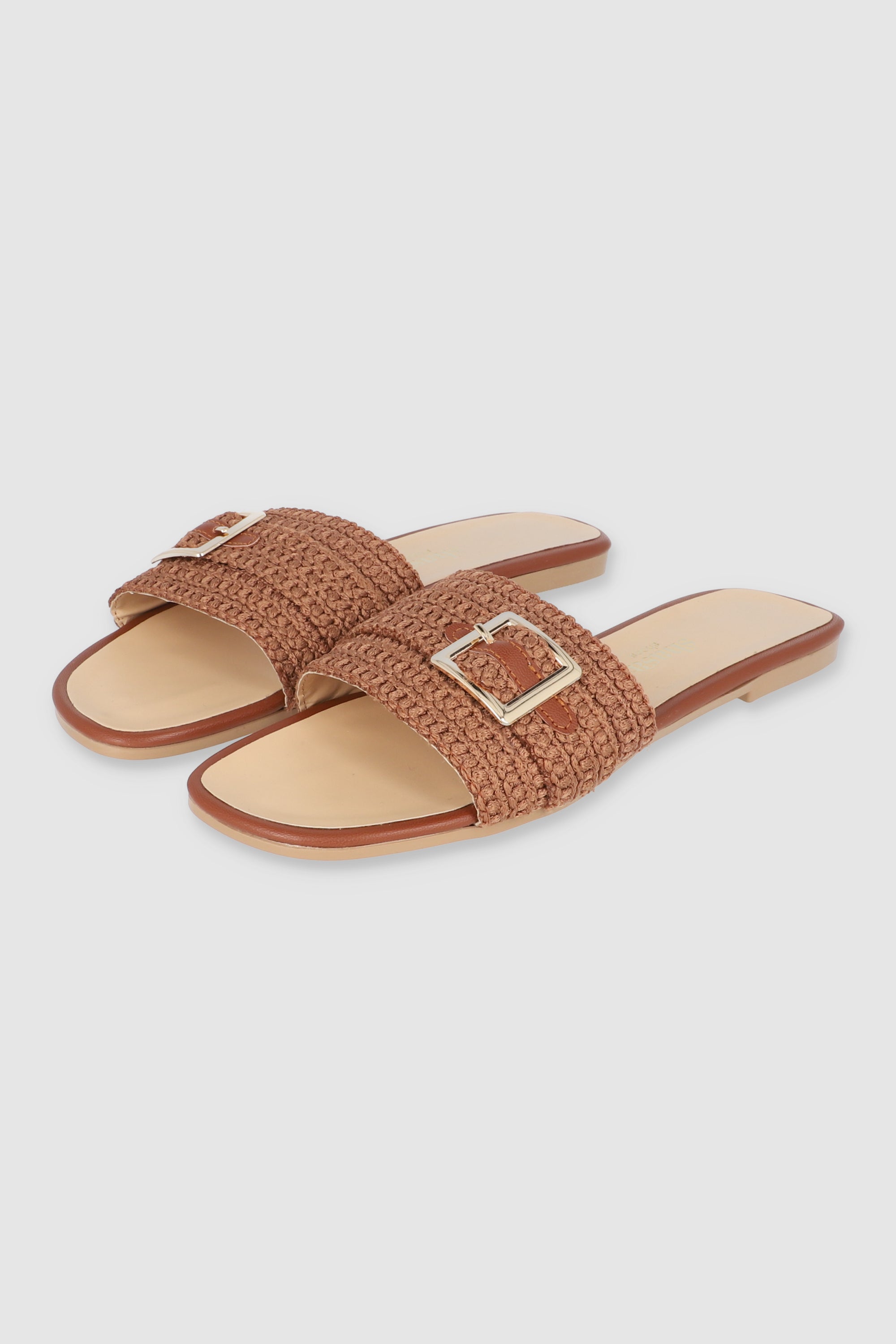 Sandalia mula tejida hebilla CAMELLO