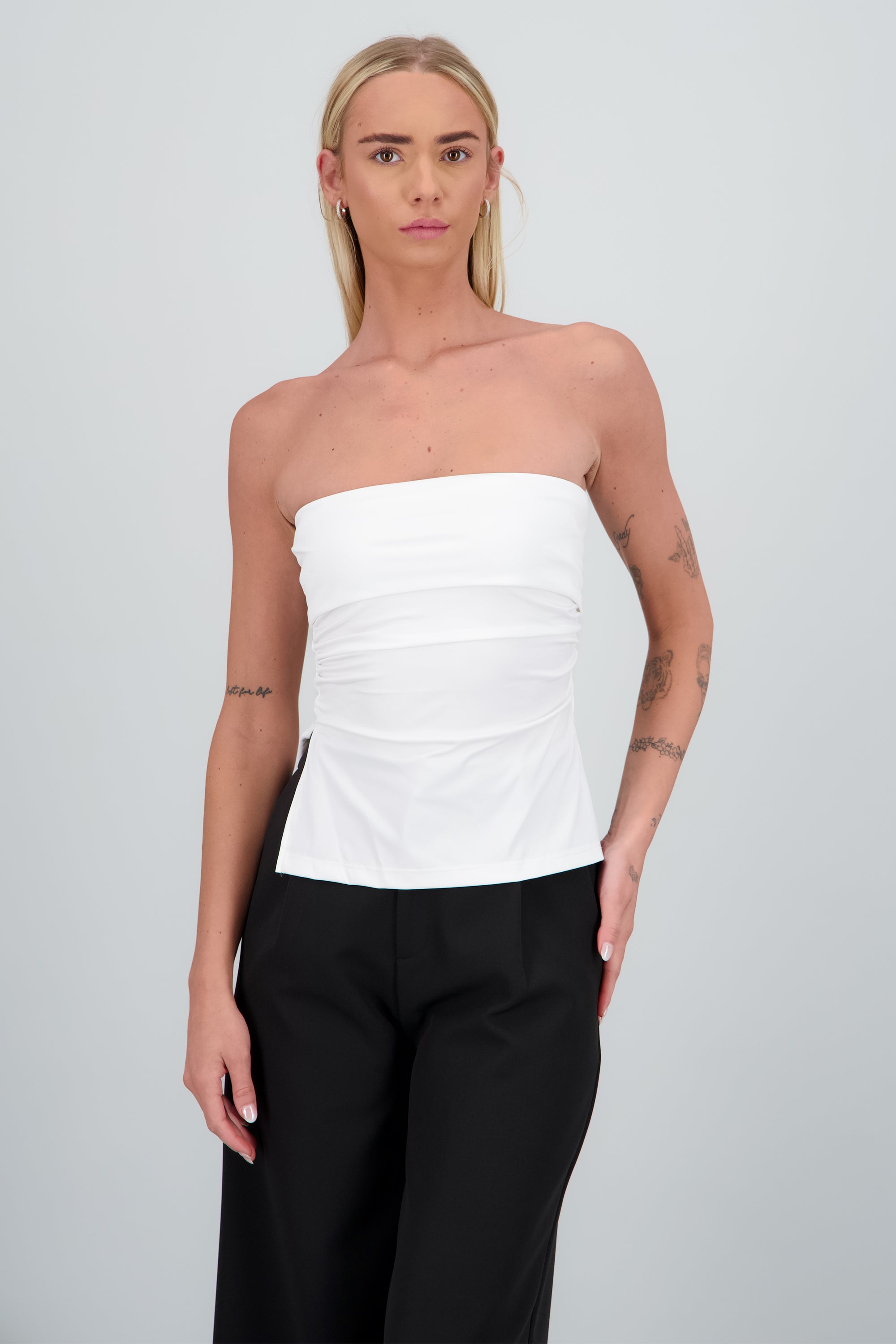 Top tubo con dobles escote HUESO