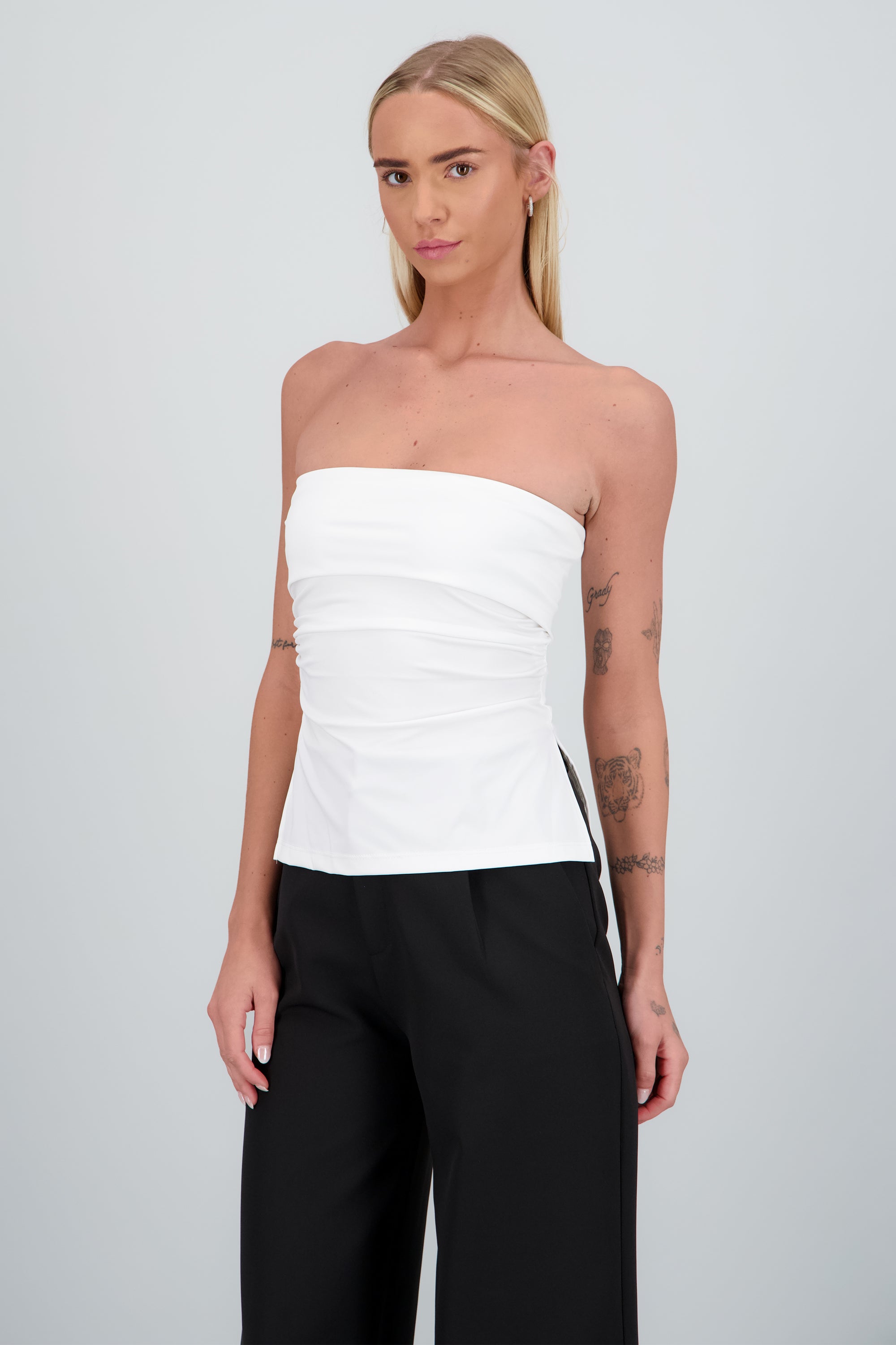 Top tubo con dobles escote HUESO