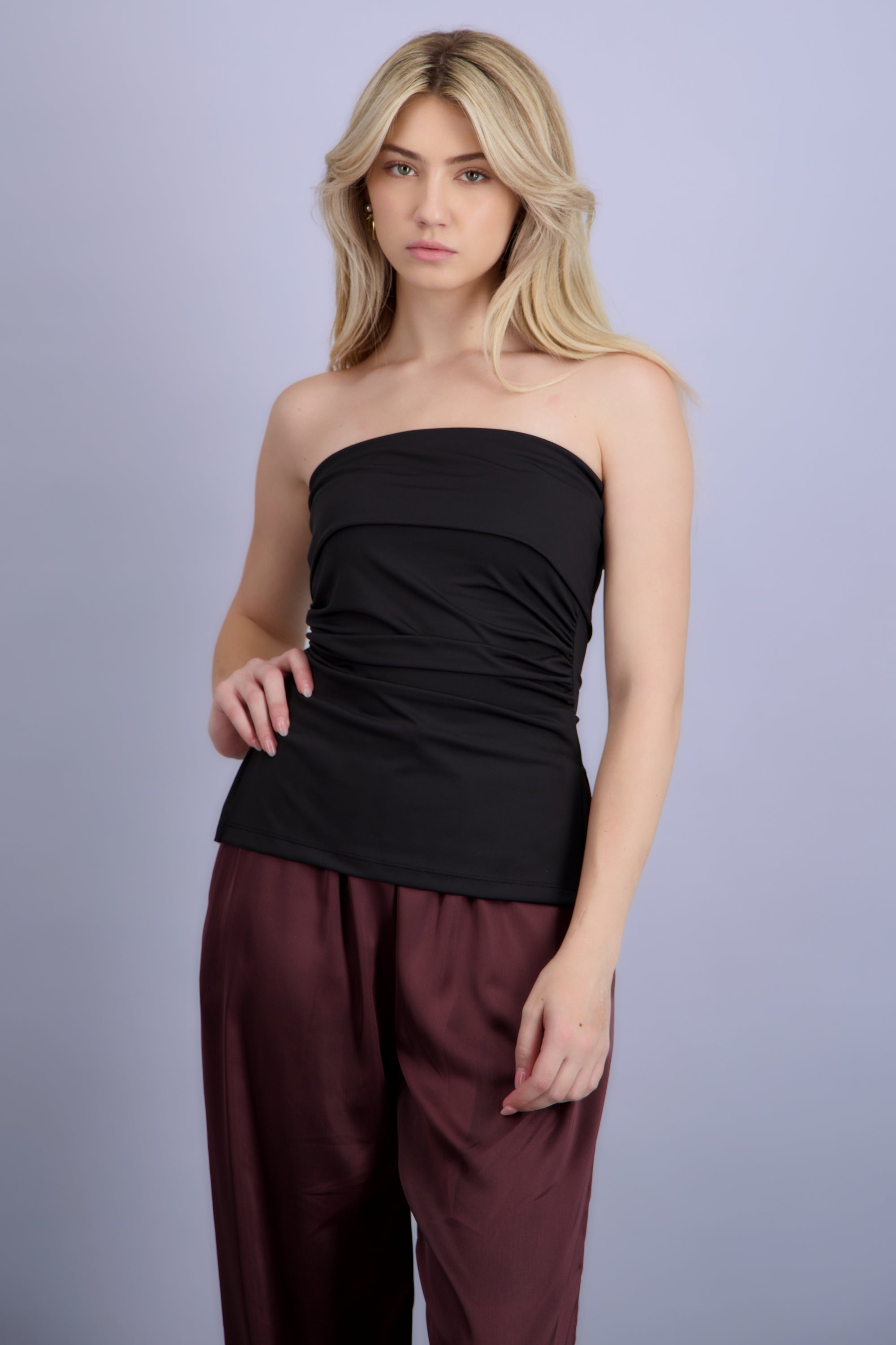 TOP TUBO C/DOBLES ESCOTE HYP NEGRO