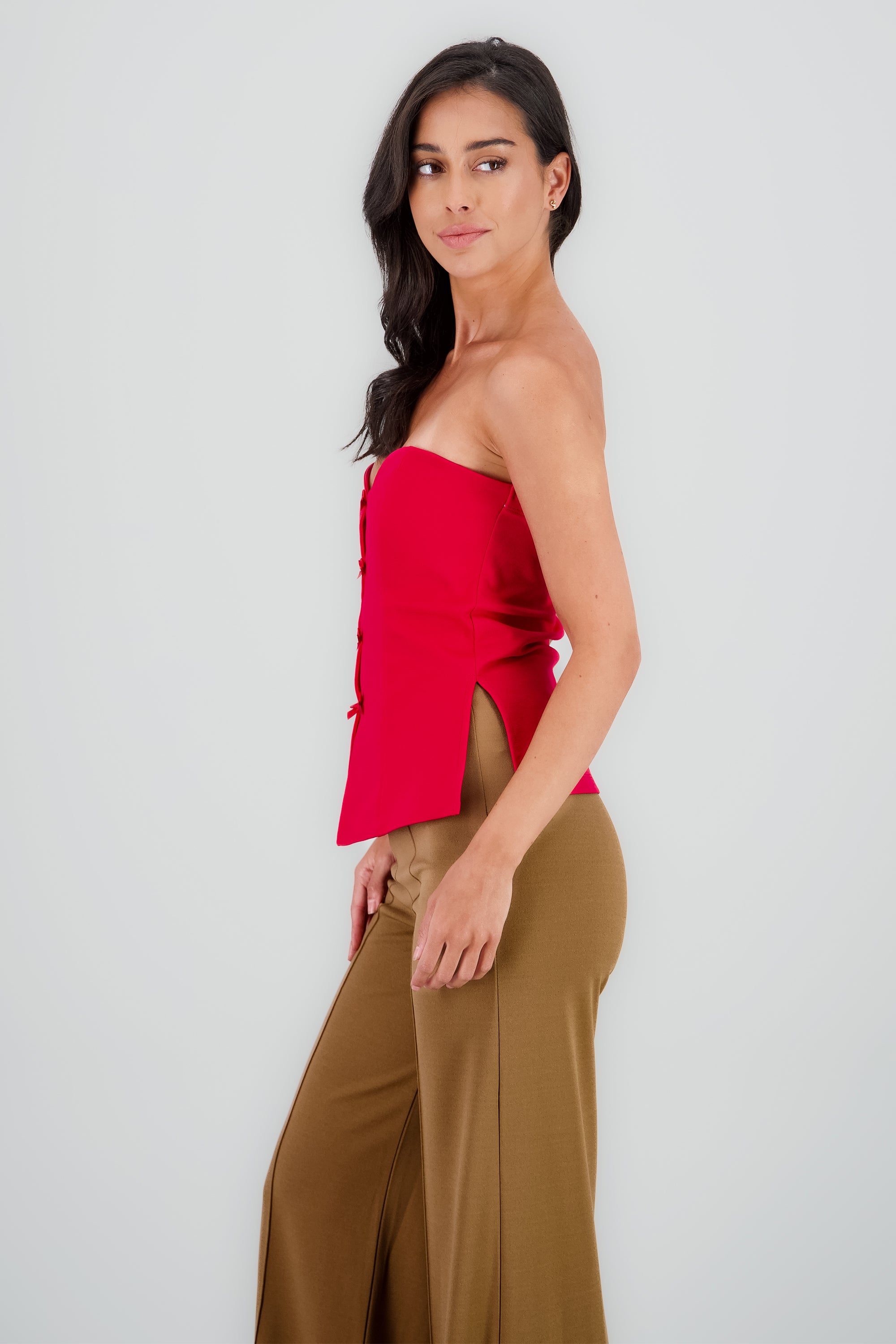 Top escote corazon detalle moños ROJO