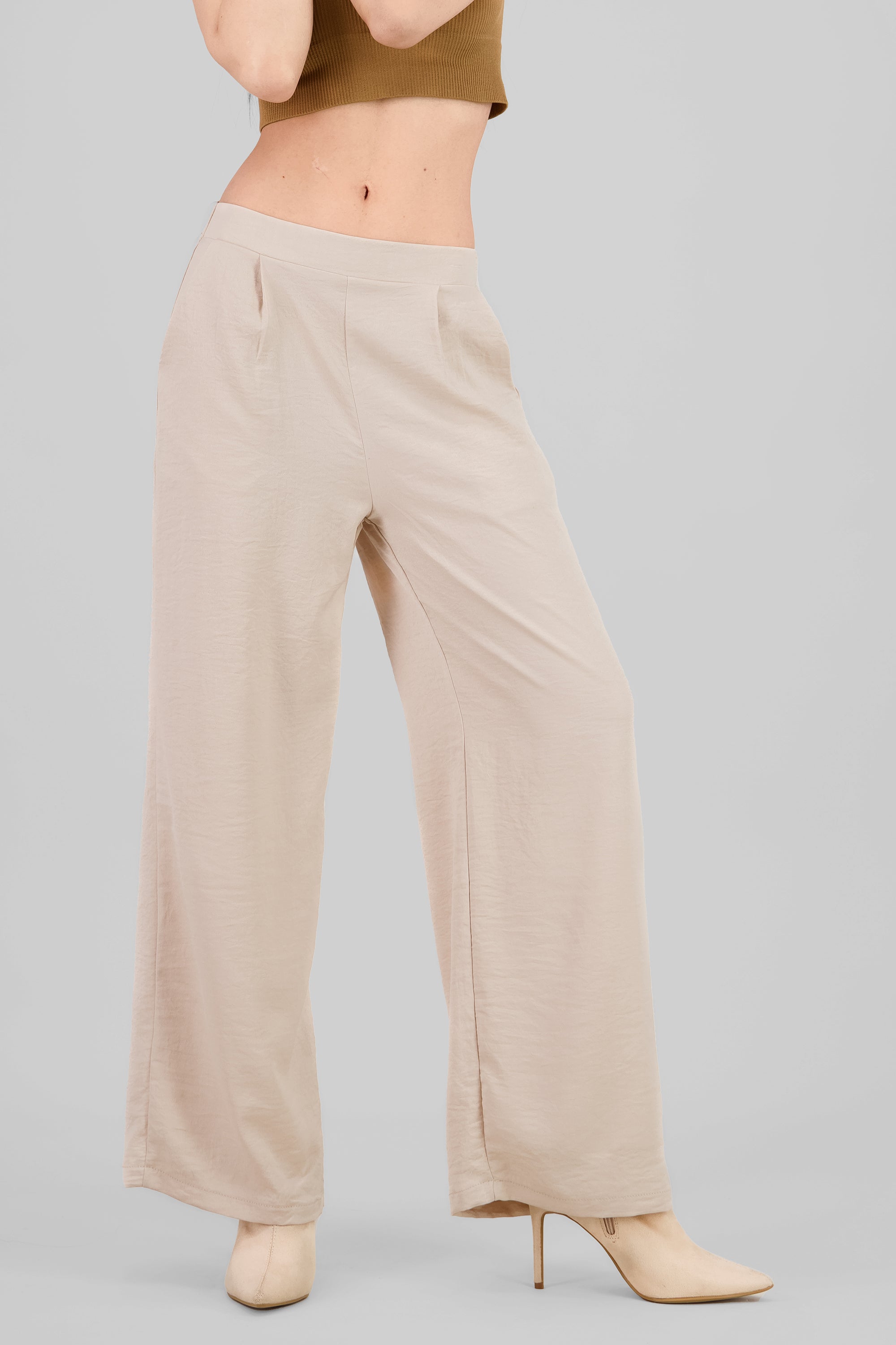 Pantalon de vestir fluido satinado BEIGE