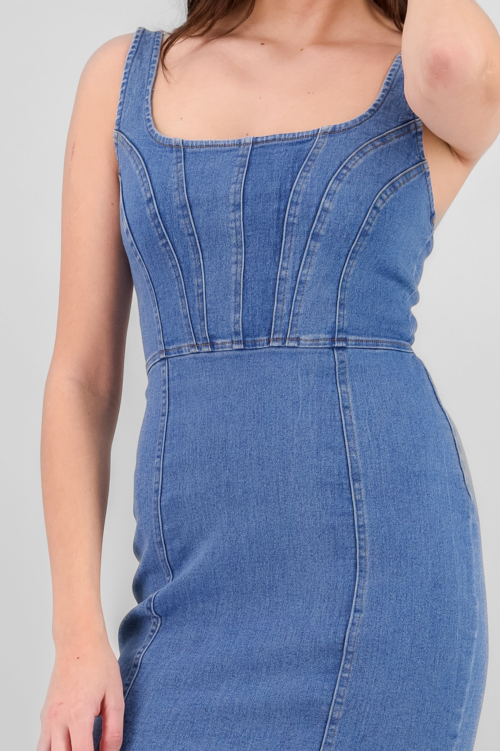 Vestido bodycon mini con cortes MEDIUM WASH