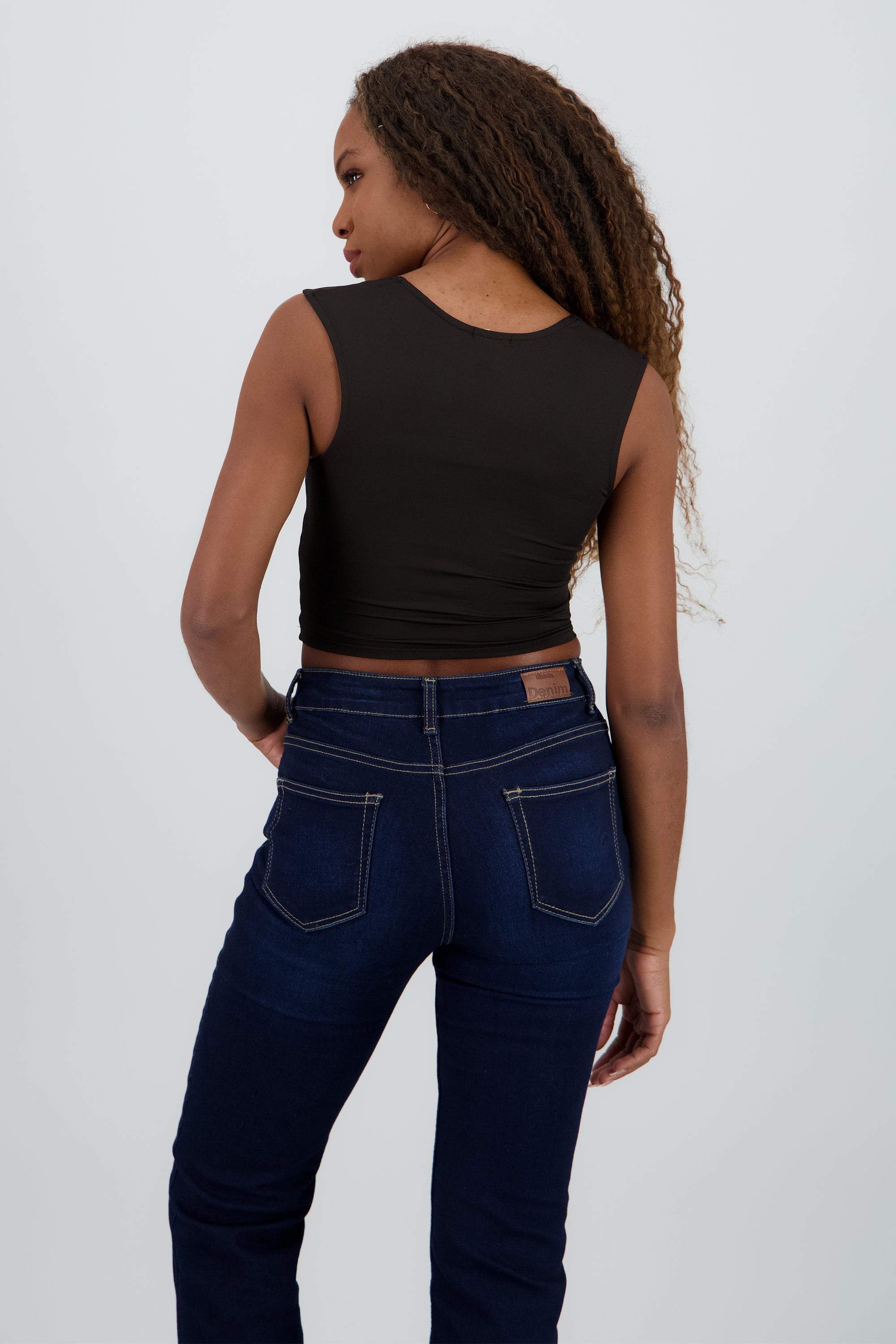 Top de escote cuadrado liso NEGRO