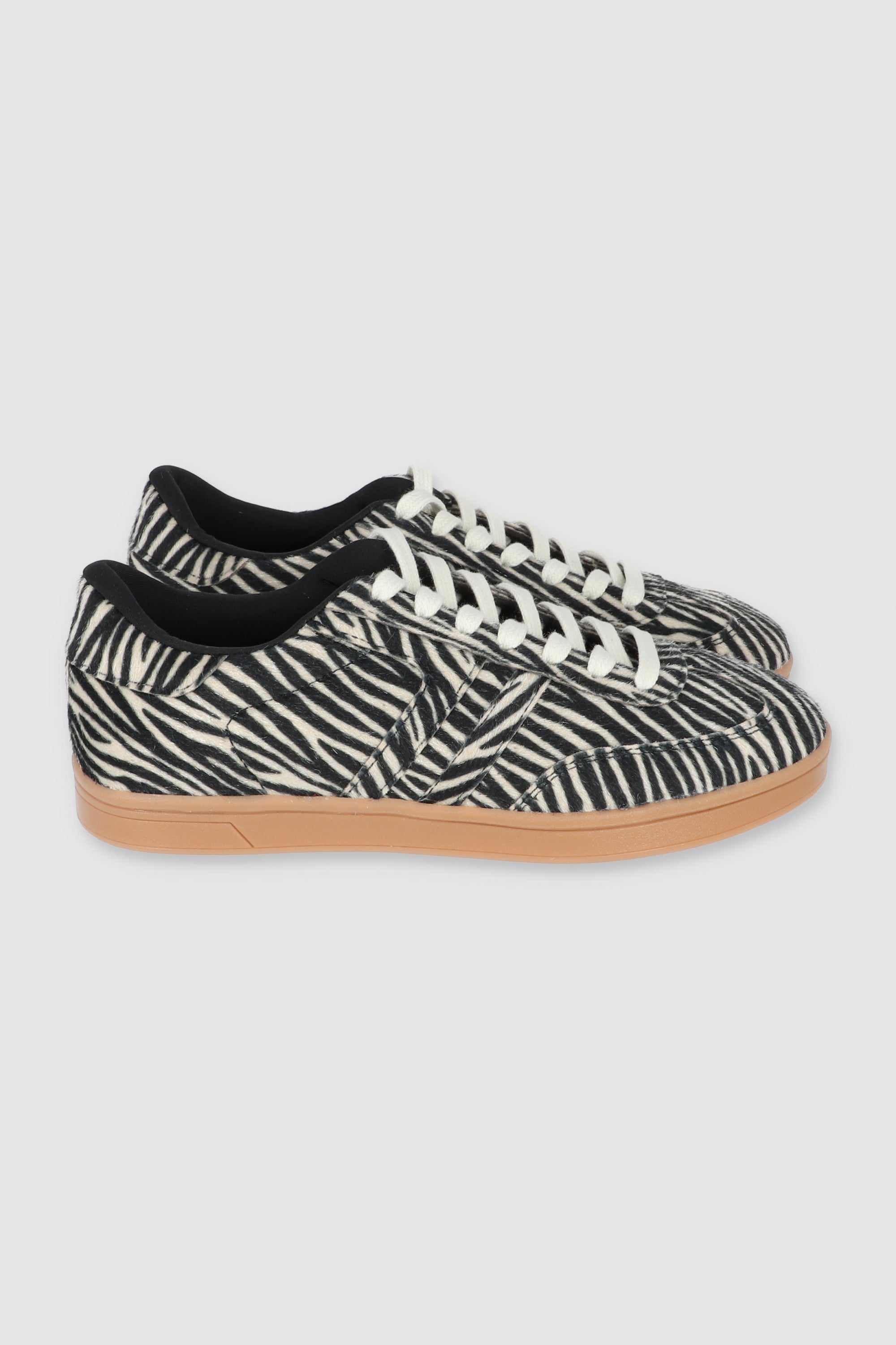 TENIS ANIMAL PRINT LINEAS NEGRO COMBO