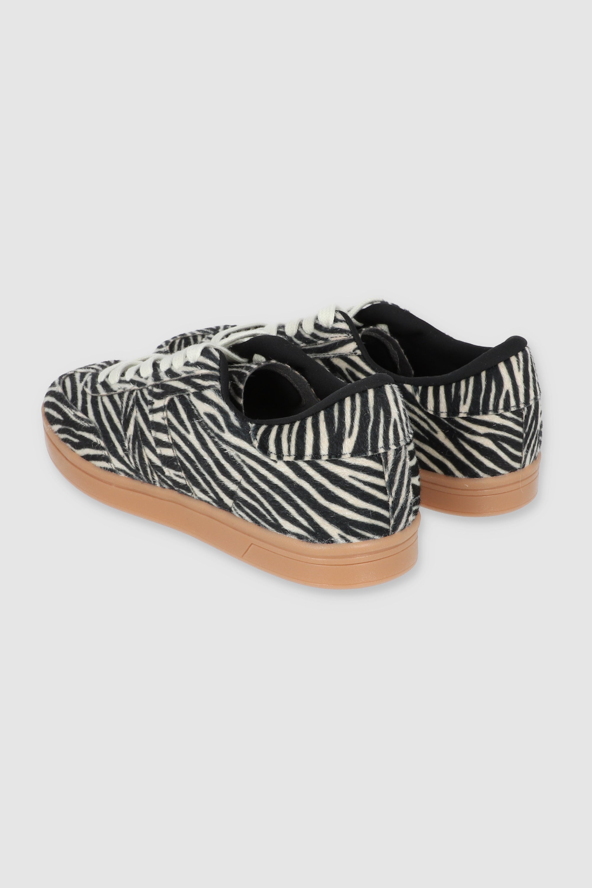 TENIS ANIMAL PRINT LINEAS NEGRO COMBO