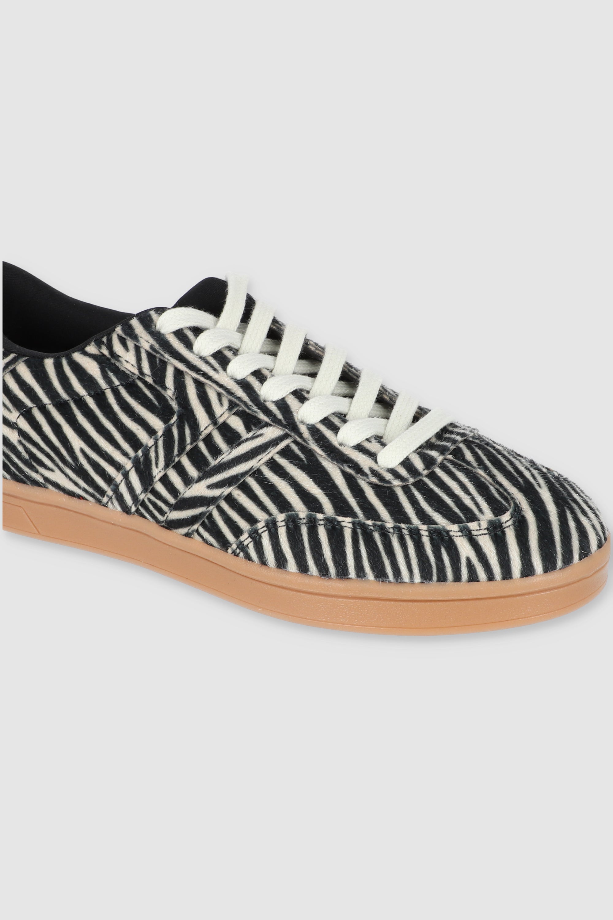 TENIS ANIMAL PRINT LINEAS NEGRO COMBO