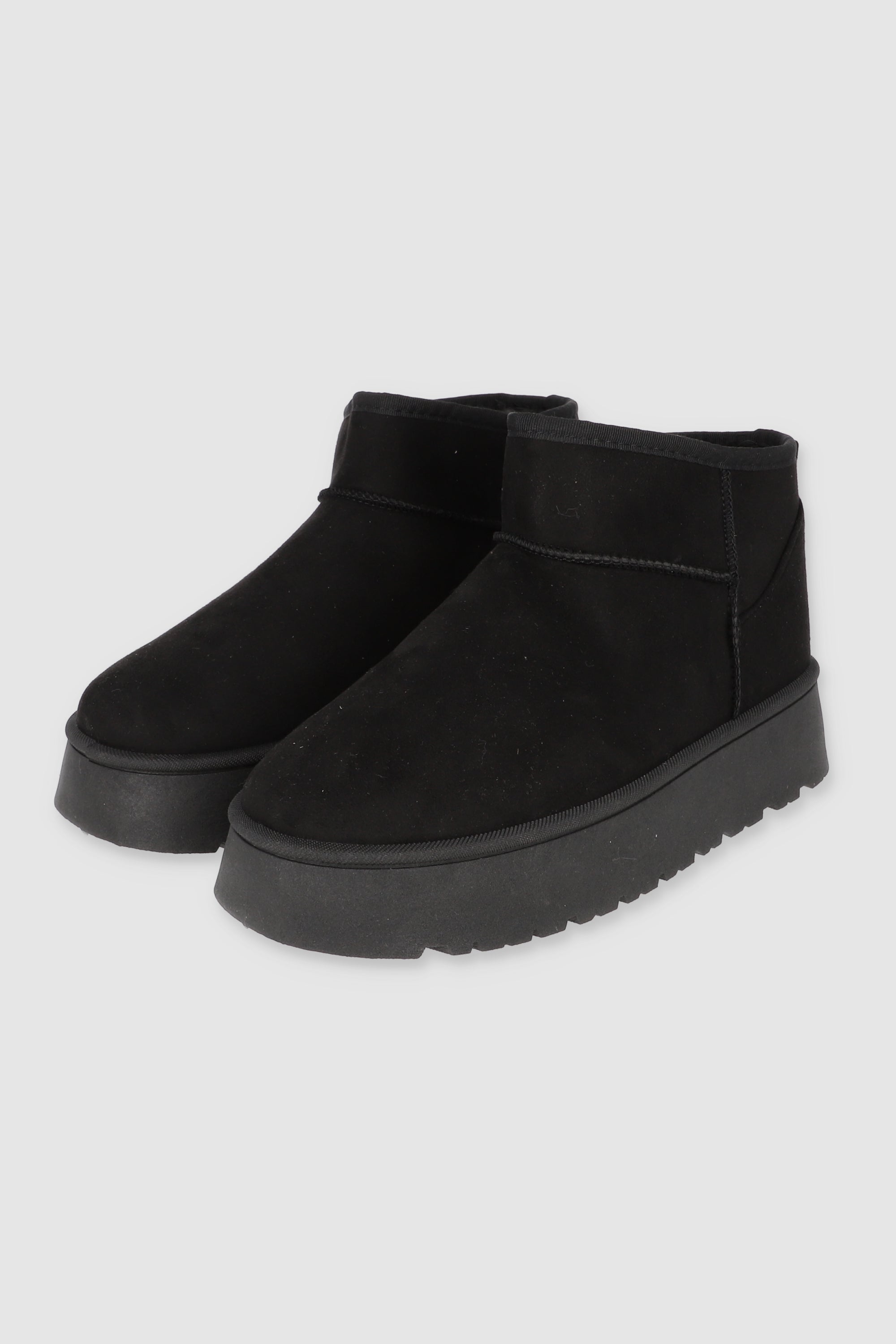 Bota corta plataforma peluche NEGRO