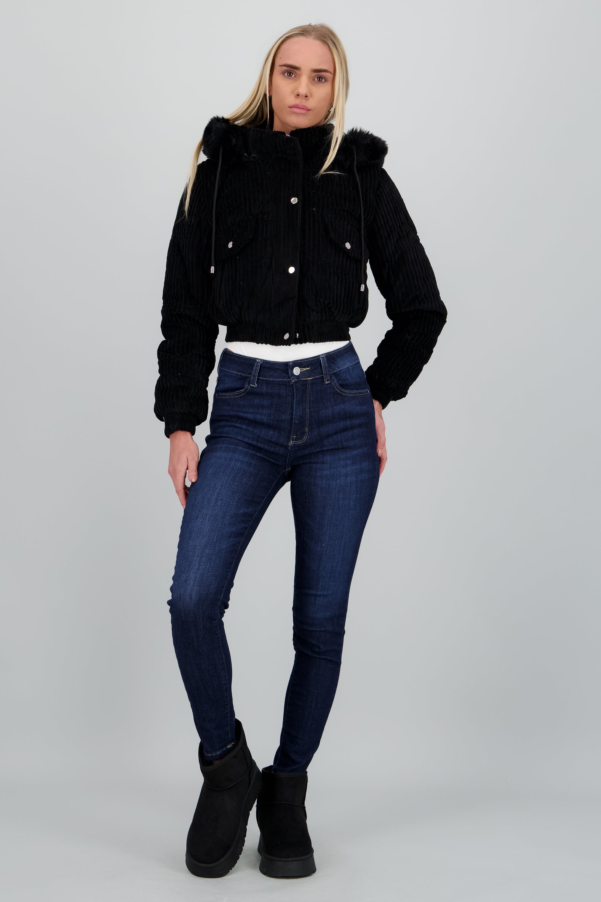 Bota corta plataforma peluche NEGRO