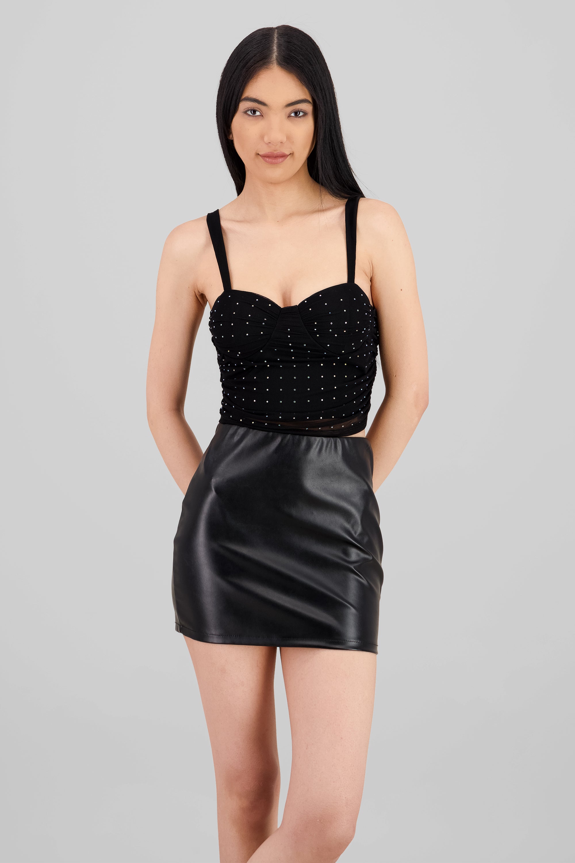 Top mesh con copas y brillantes NEGRO