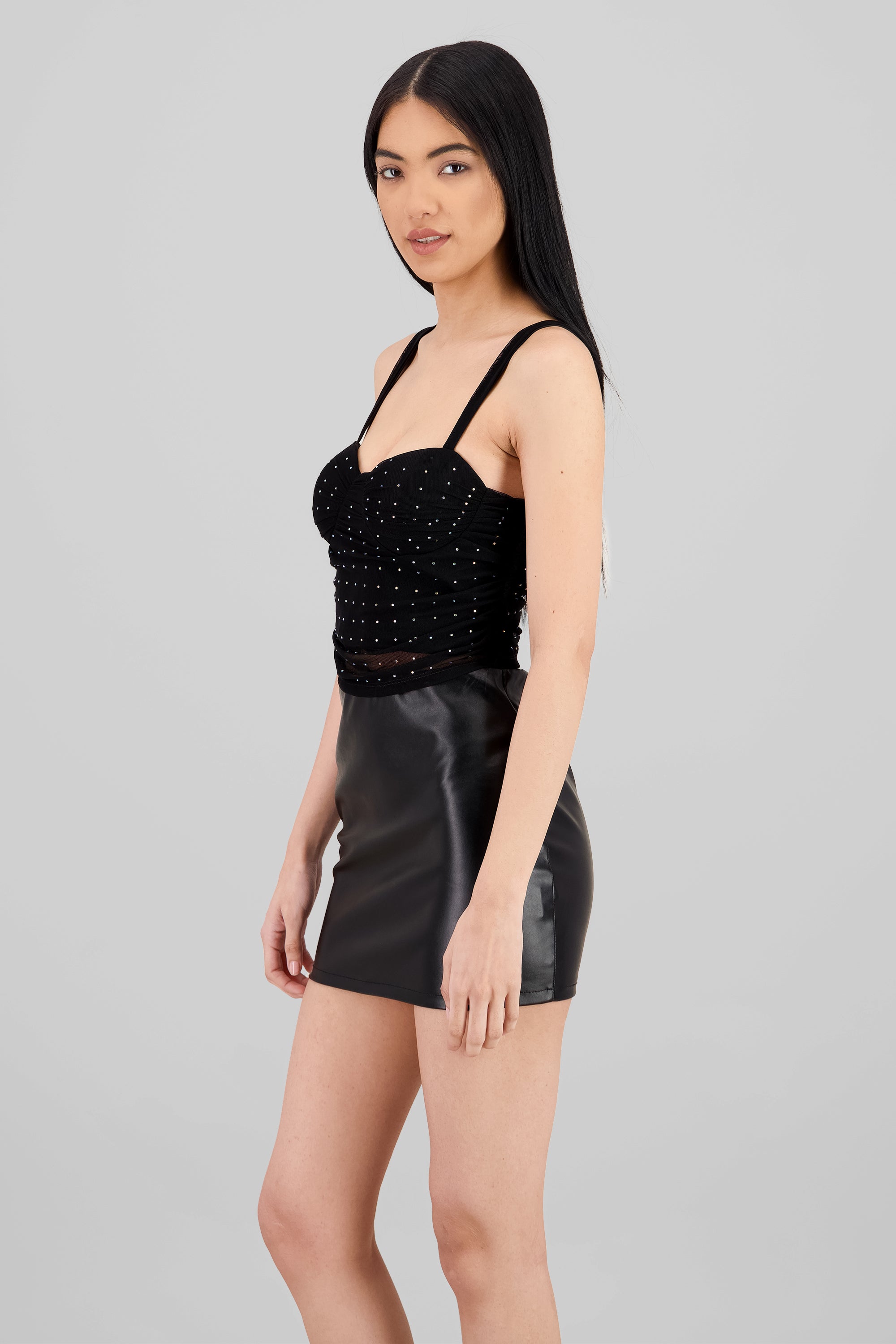 Top mesh con copas y brillantes NEGRO