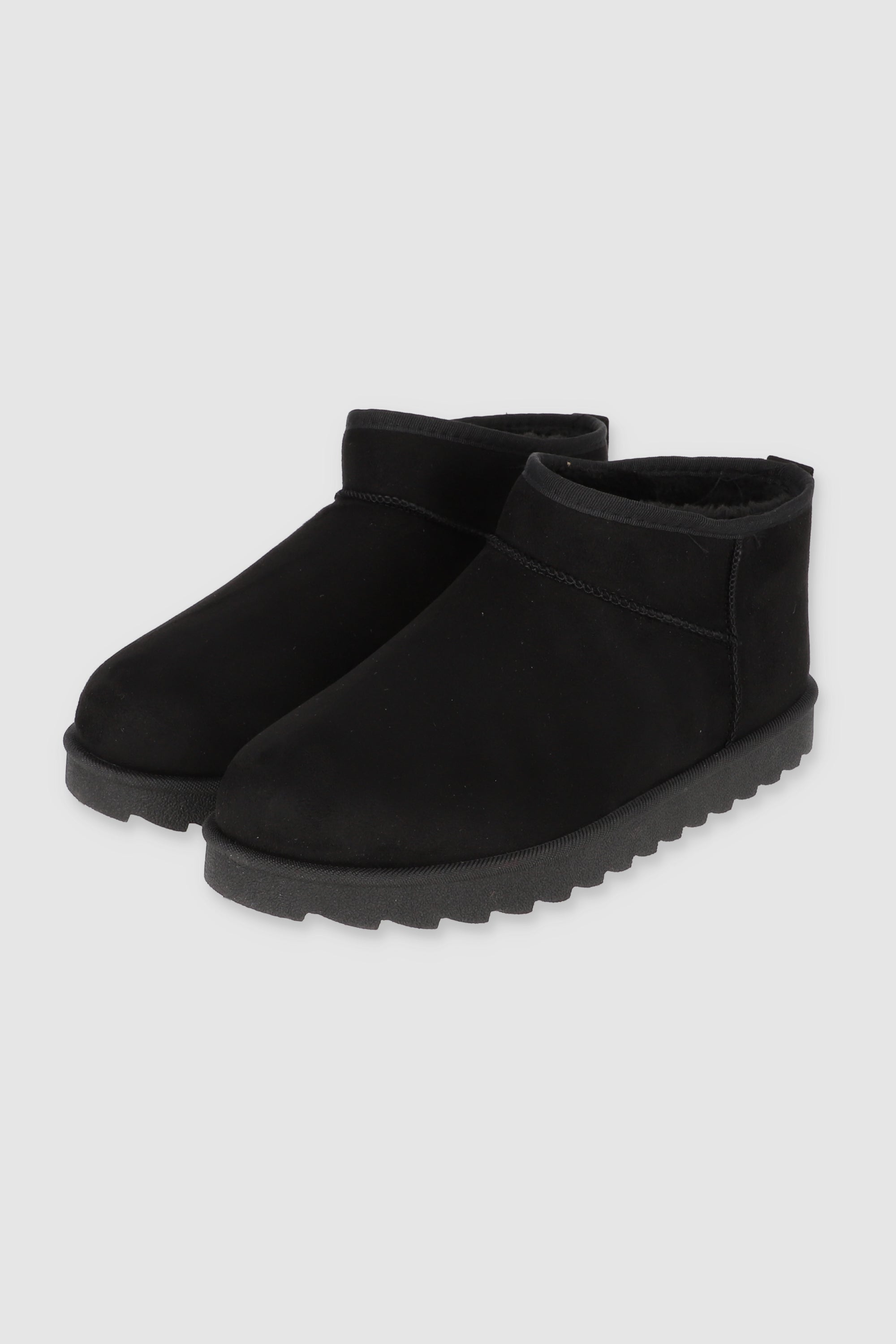 Bota mini peluche NEGRO