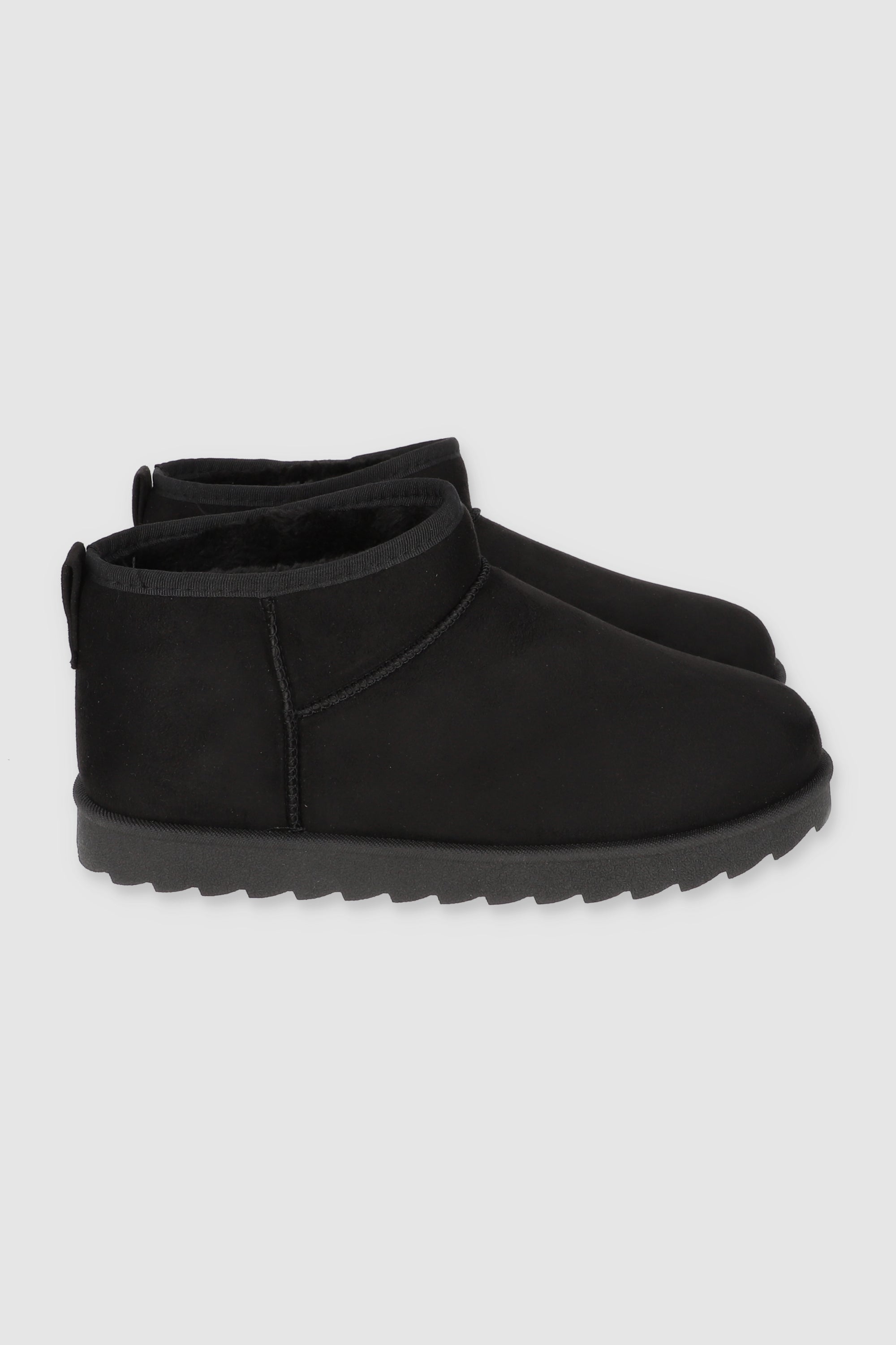 Bota mini peluche NEGRO