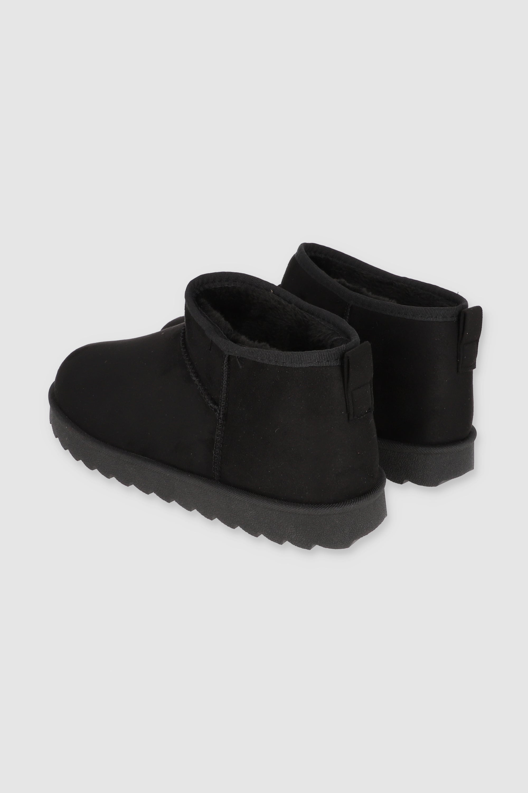 Bota mini peluche NEGRO