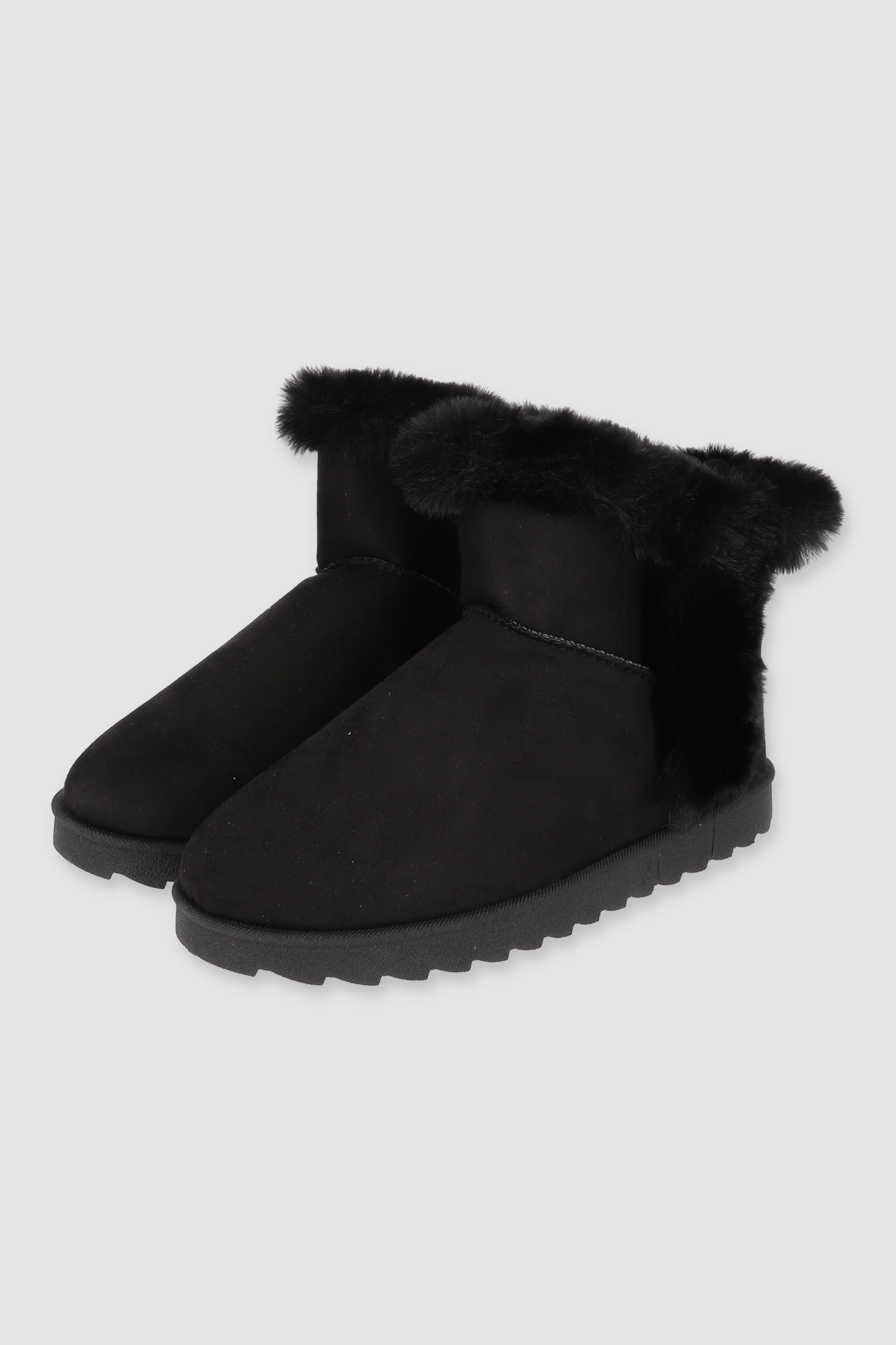 Bota peluche fluffy NEGRO