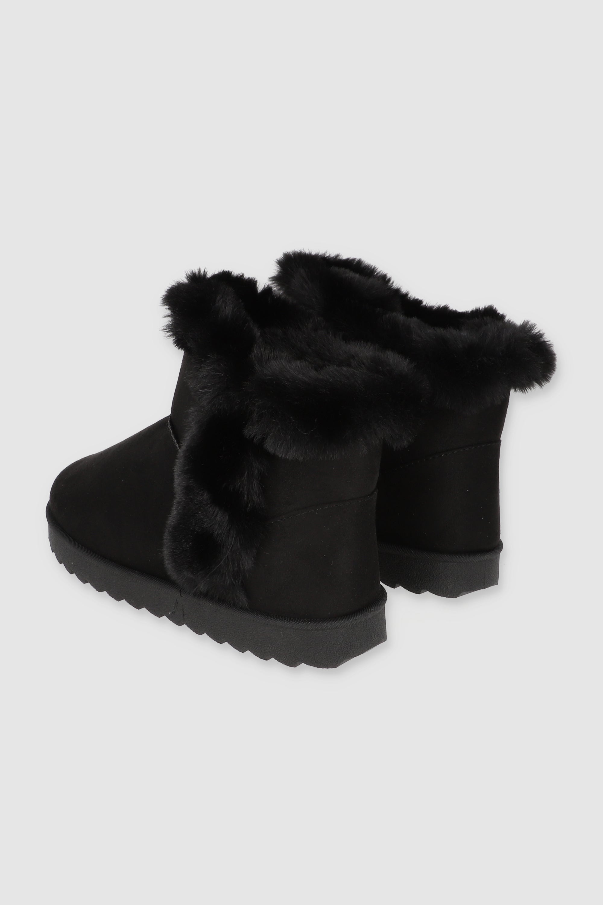 Bota peluche fluffy NEGRO