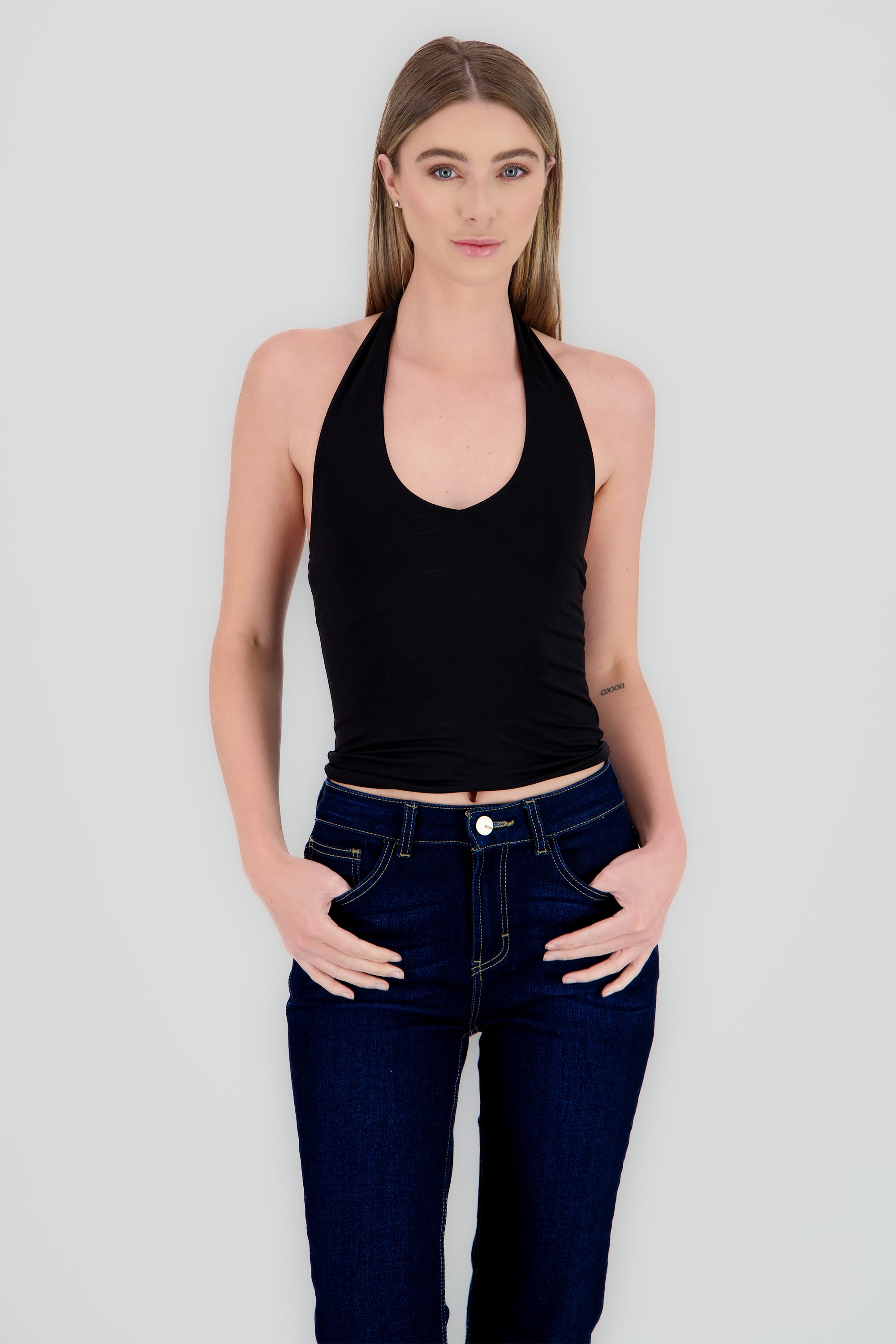 Top halter ajustable NEGRO