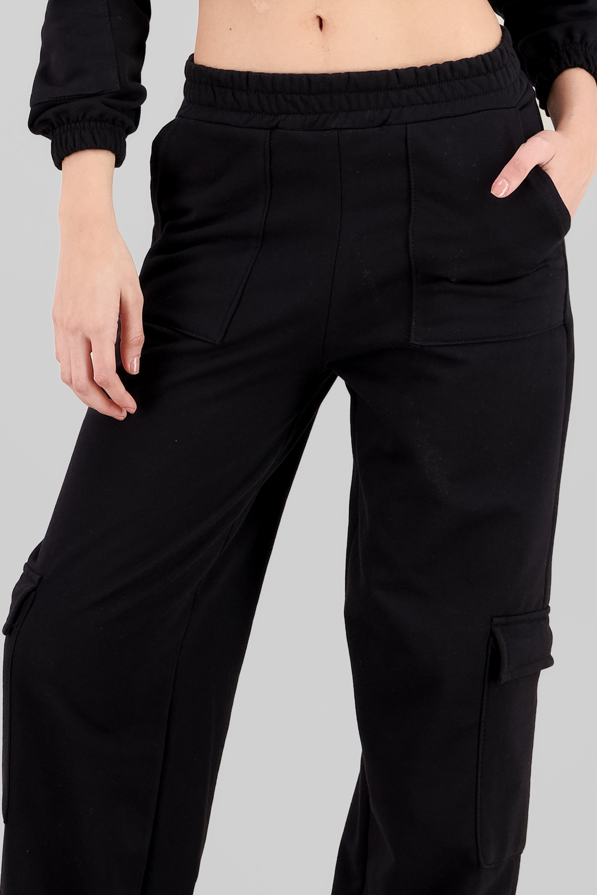 Pantalon cargo resorte bolsillos NEGRO