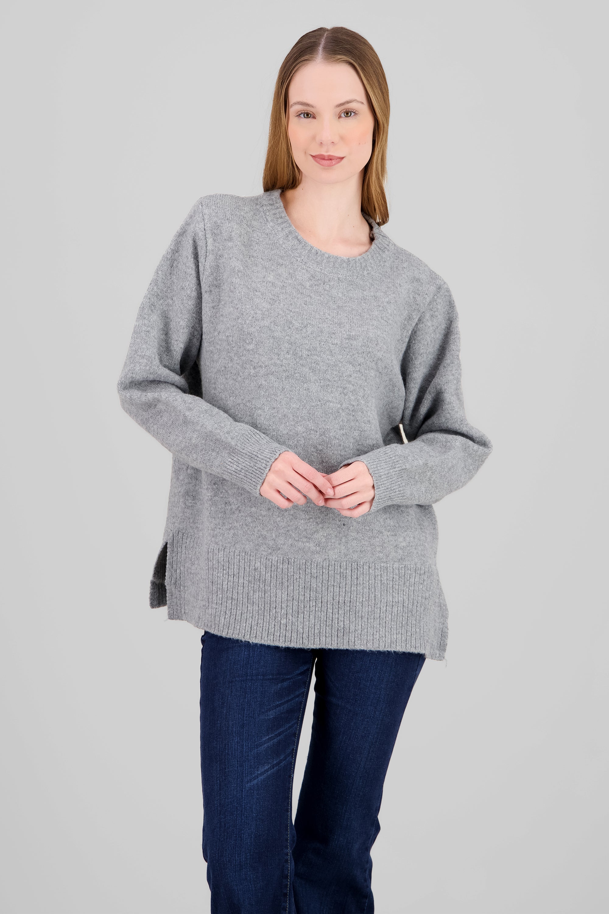 Sueter cuello redondo oversized liso GRIS