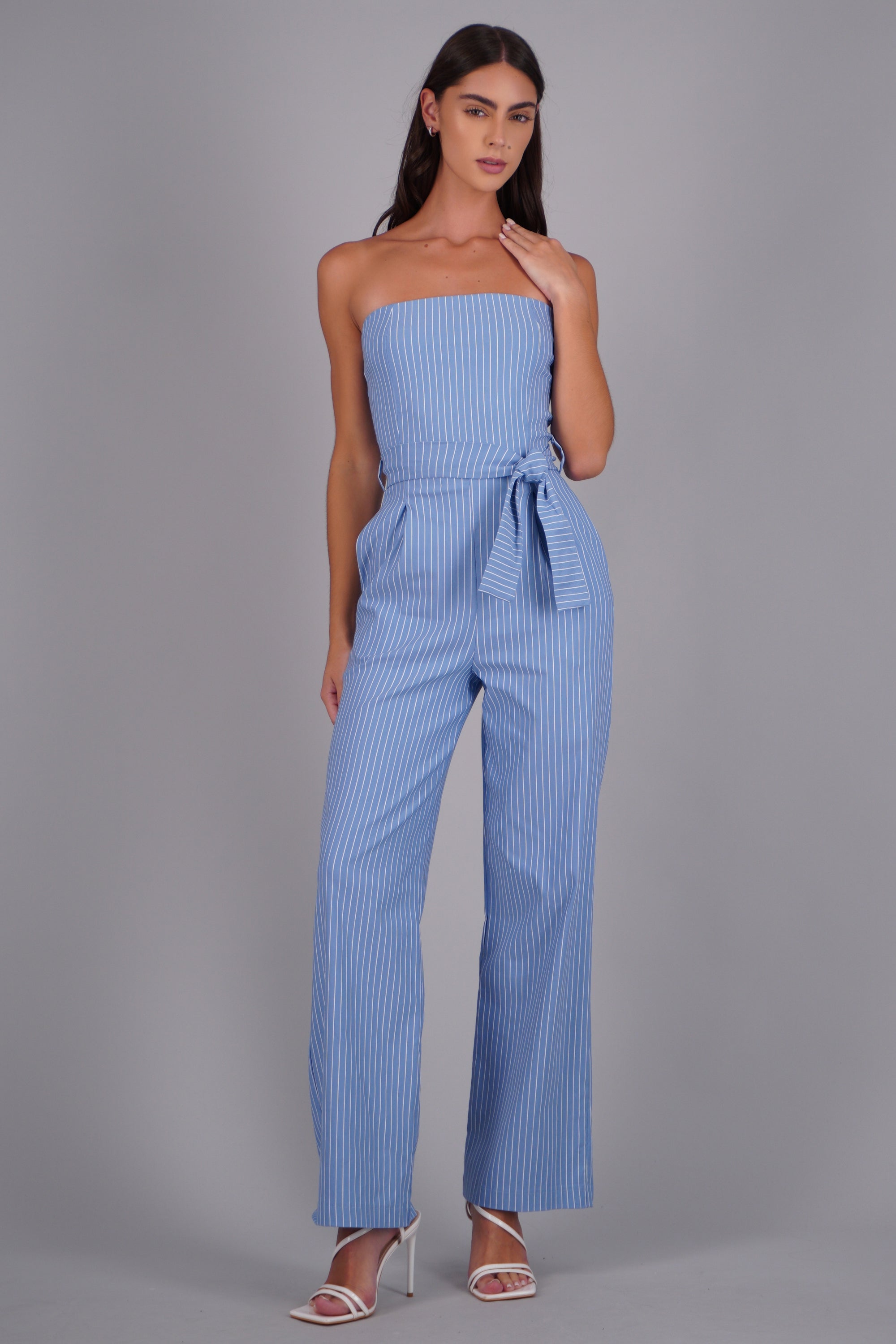 Jumpsuit strapless rayas detalle laso AZUL PASTEL